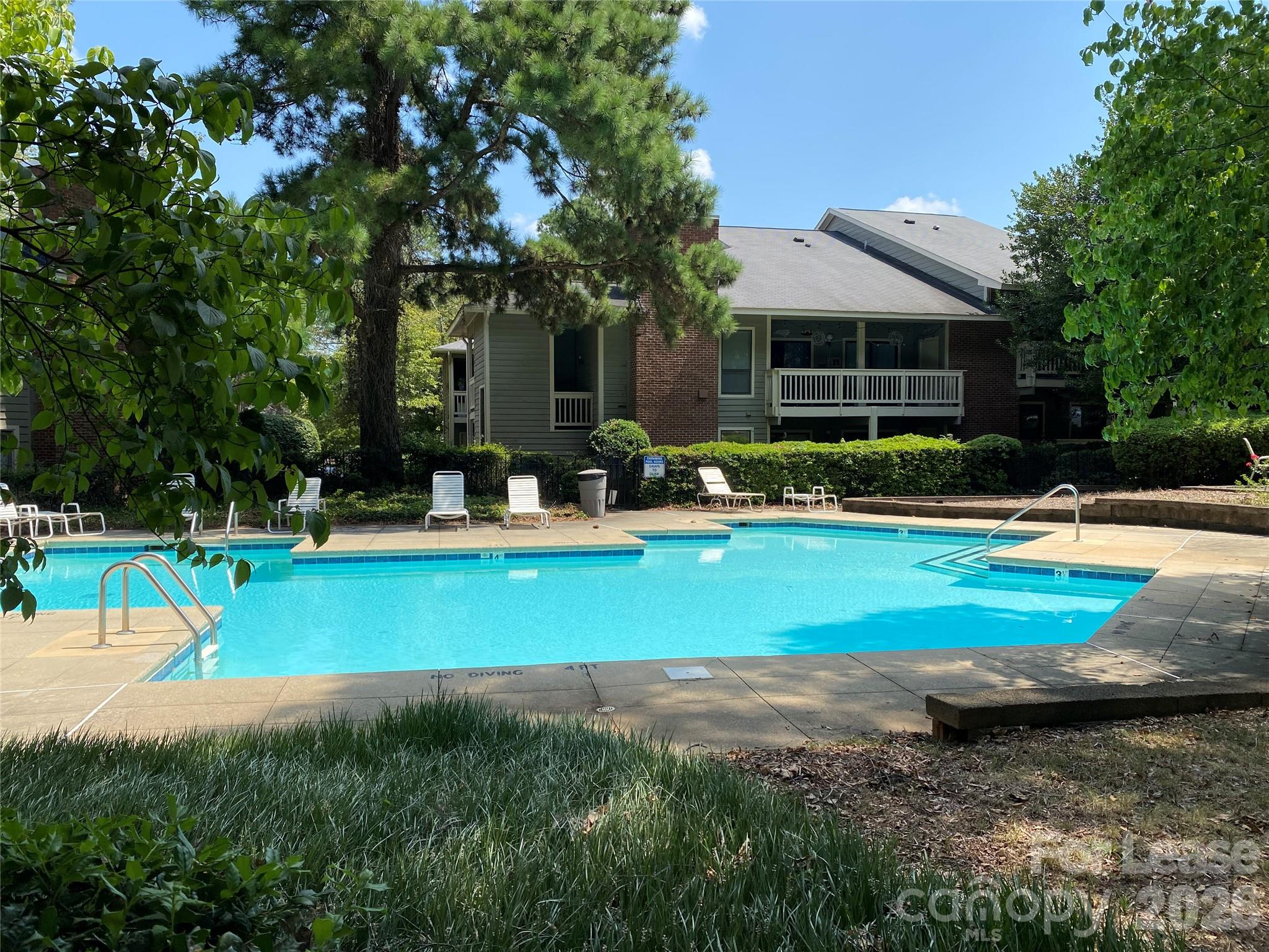 7962 Greenside Court Property Photo 7