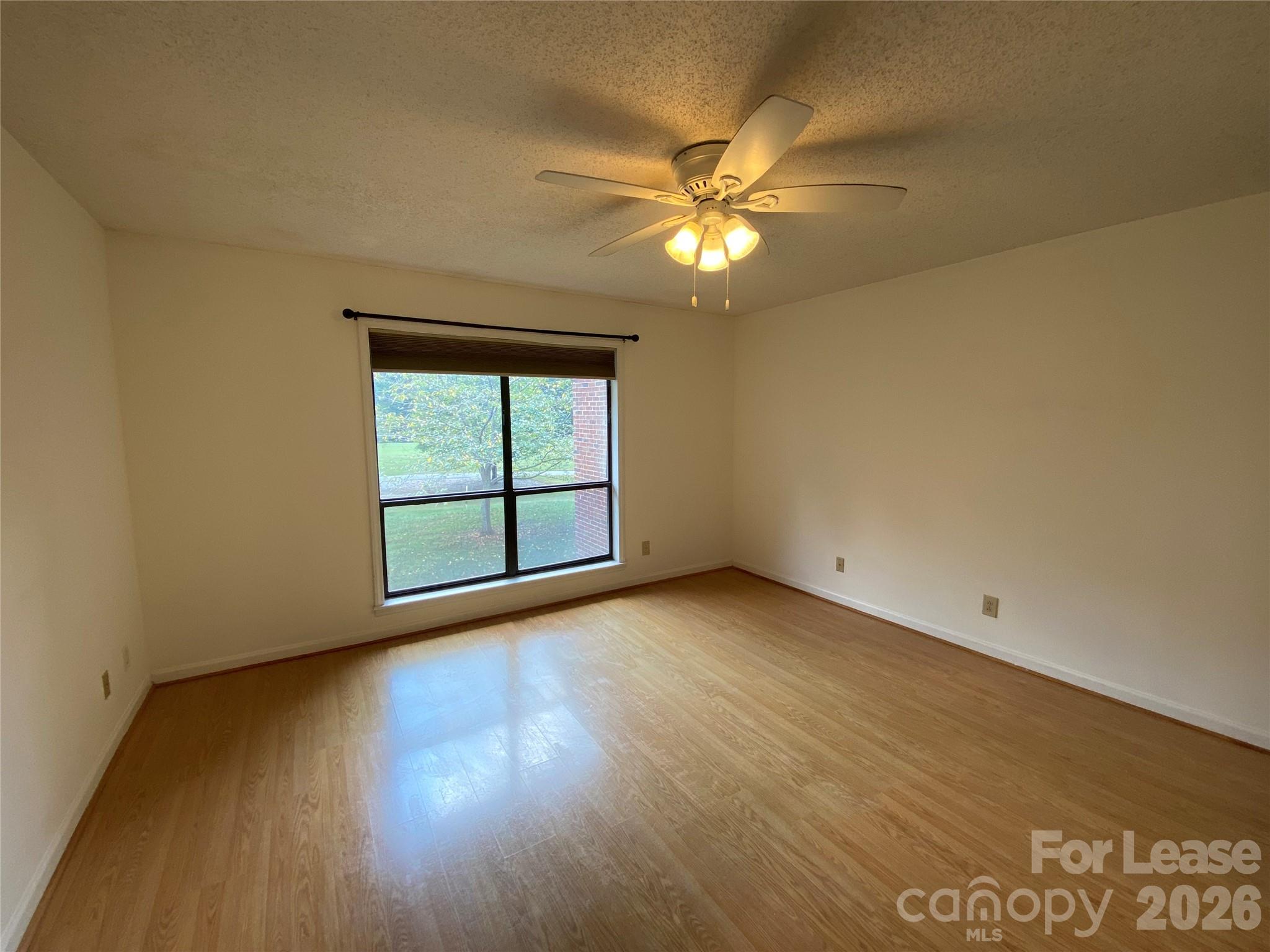 7962 Greenside Court Property Photo 17