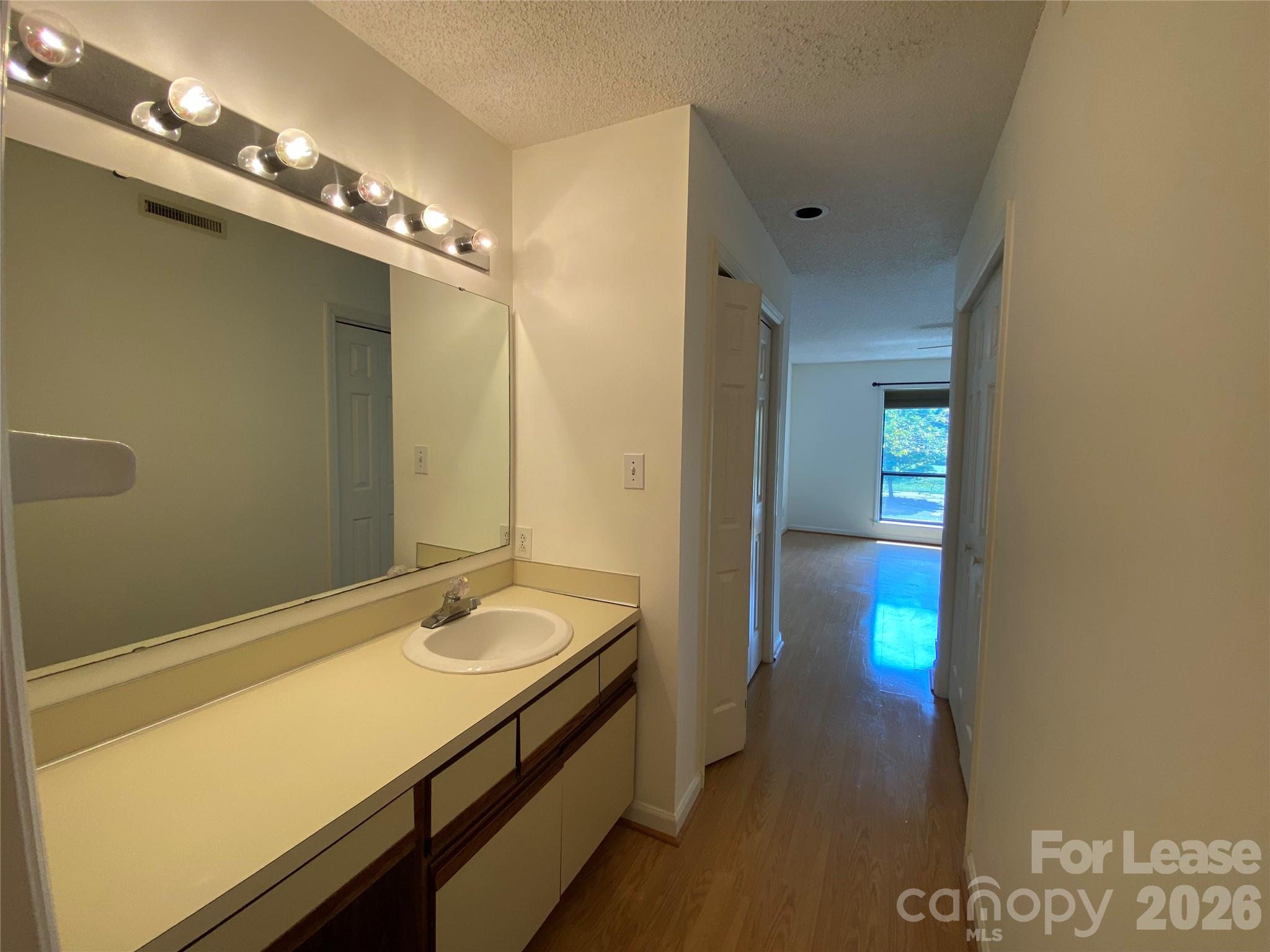 7962 Greenside Court Property Photo 19