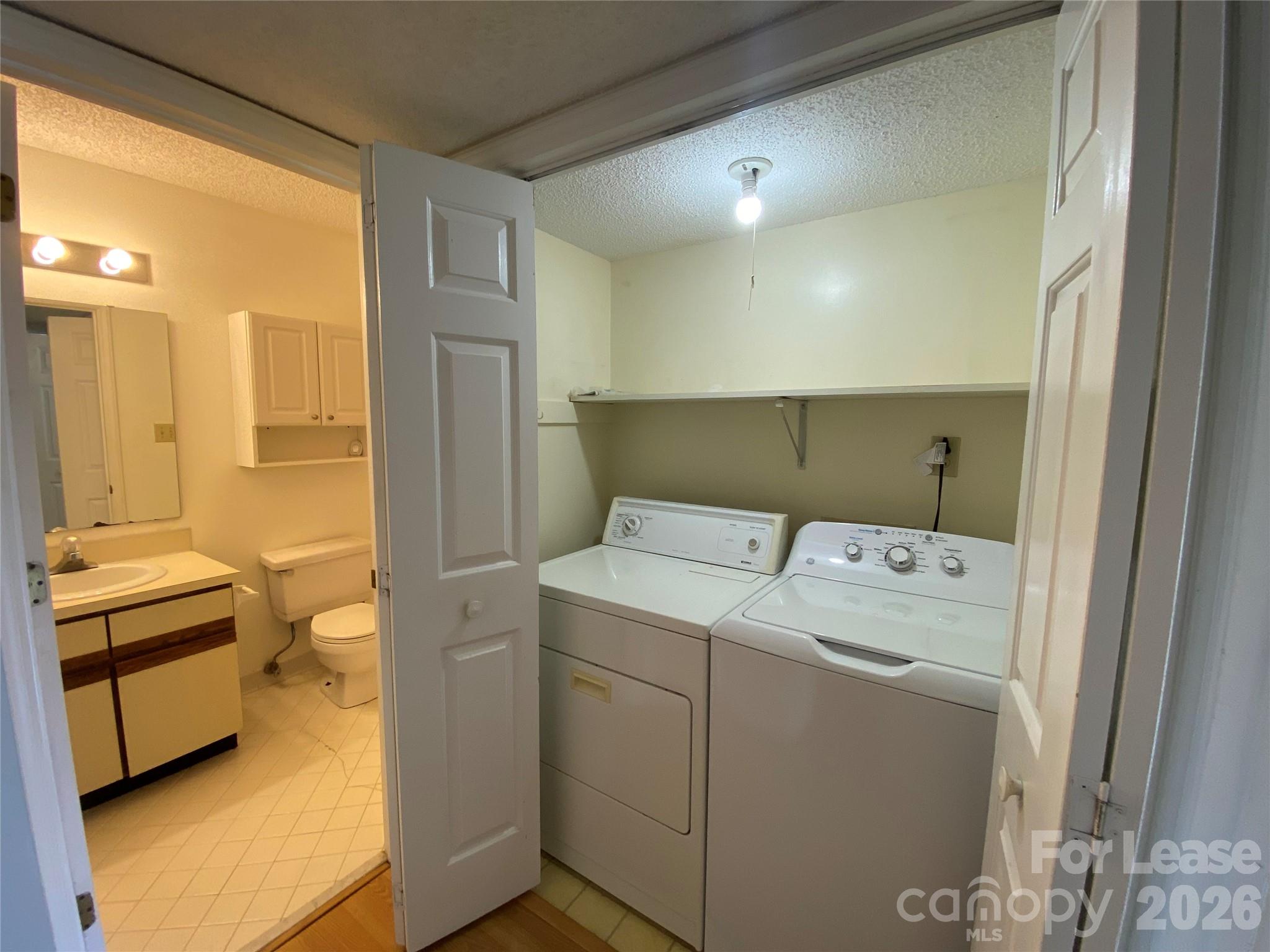 7962 Greenside Court Property Photo 21