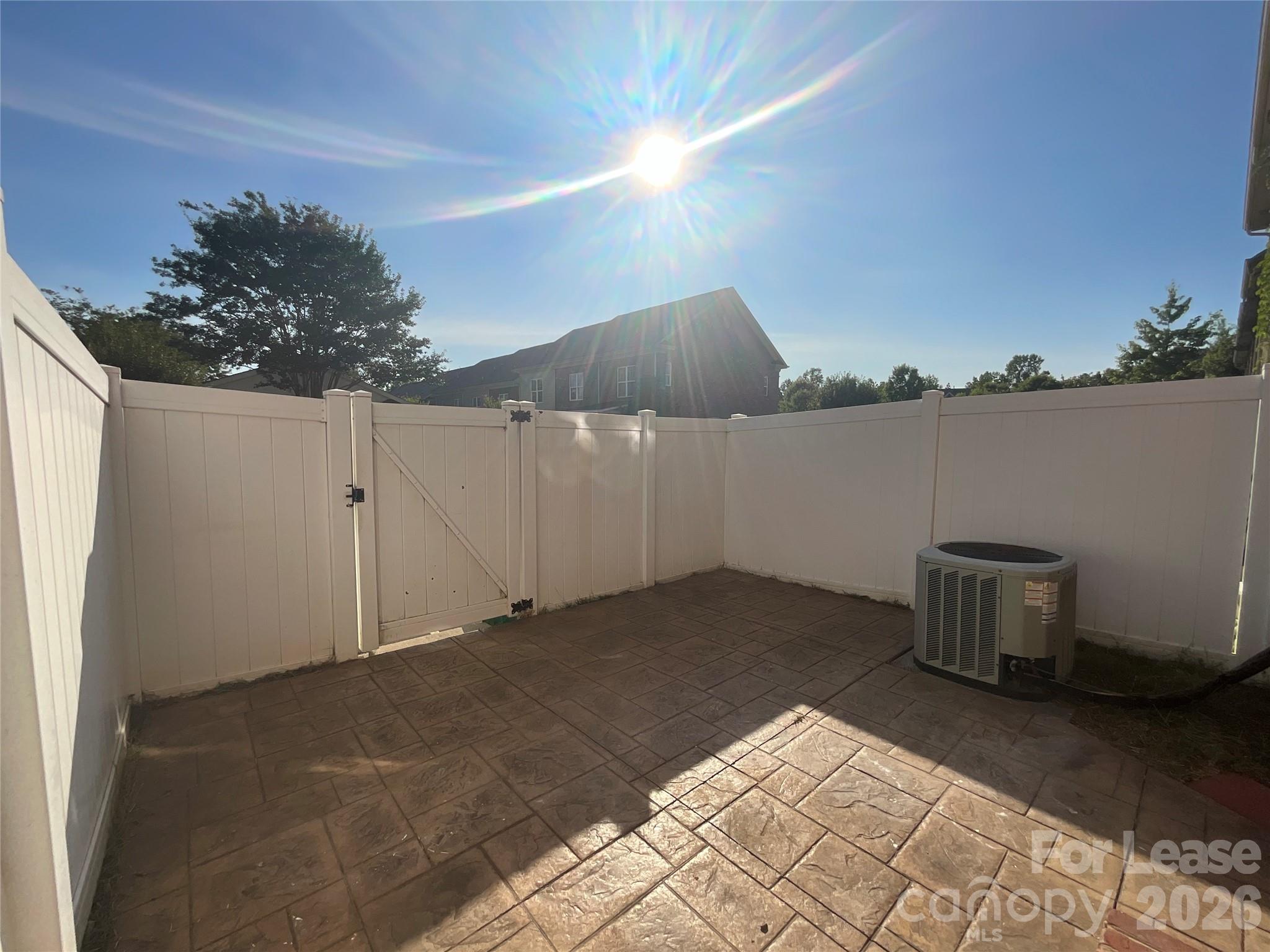 9511 Longstone Lane Property Photo 2