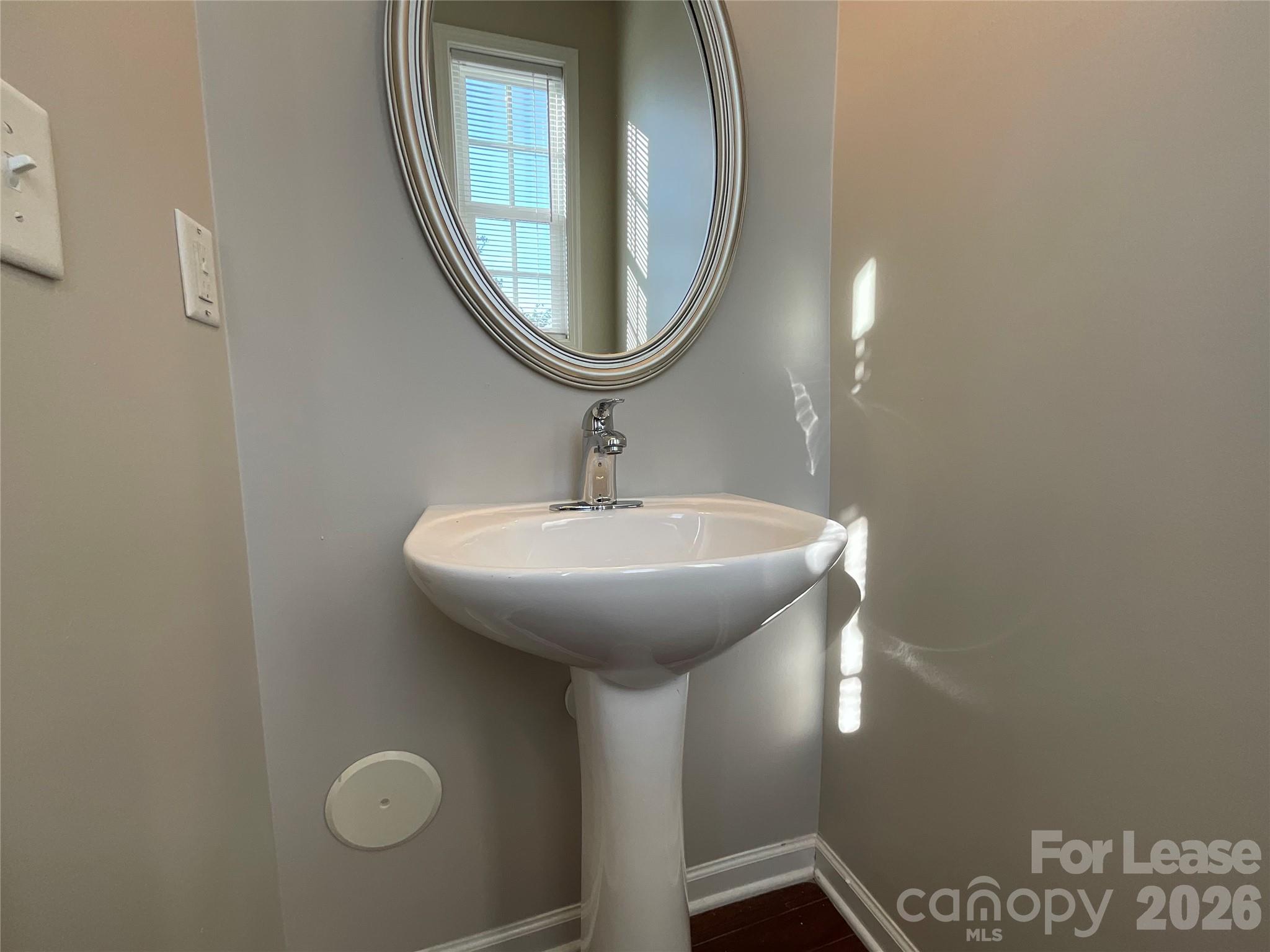 9511 Longstone Lane Property Photo 7