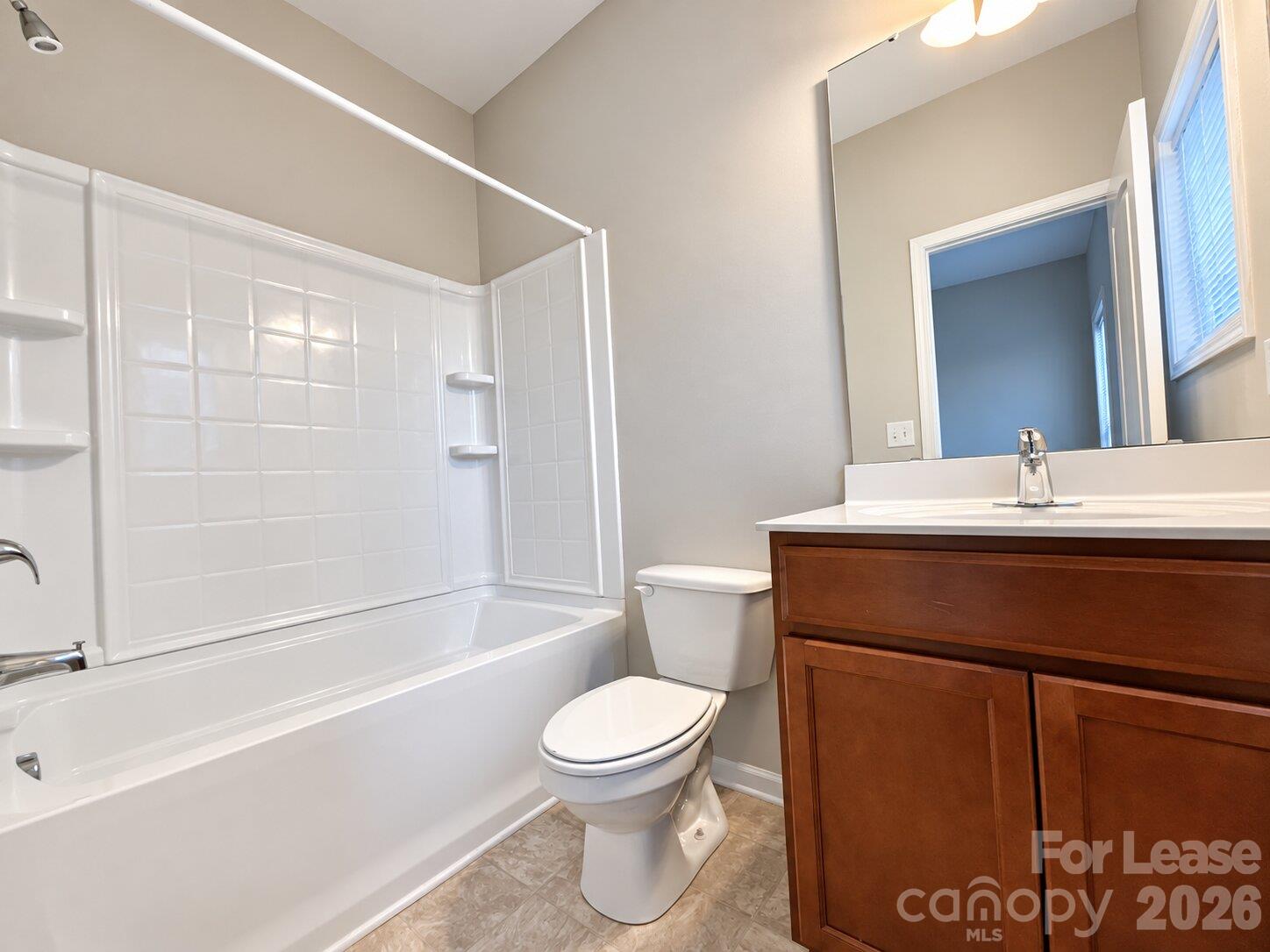 9511 Longstone Lane Property Photo 8