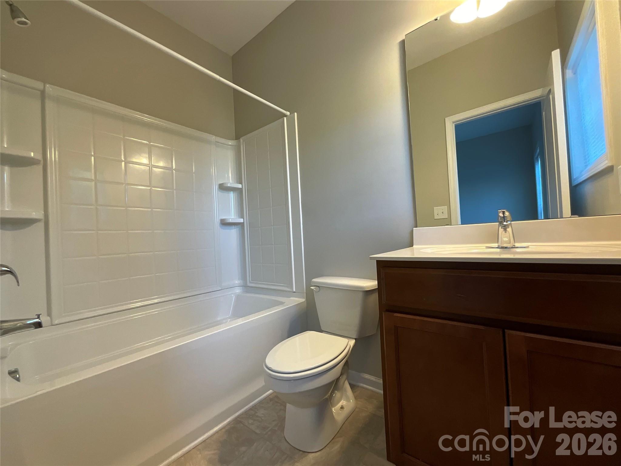 9511 Longstone Lane Property Photo 10