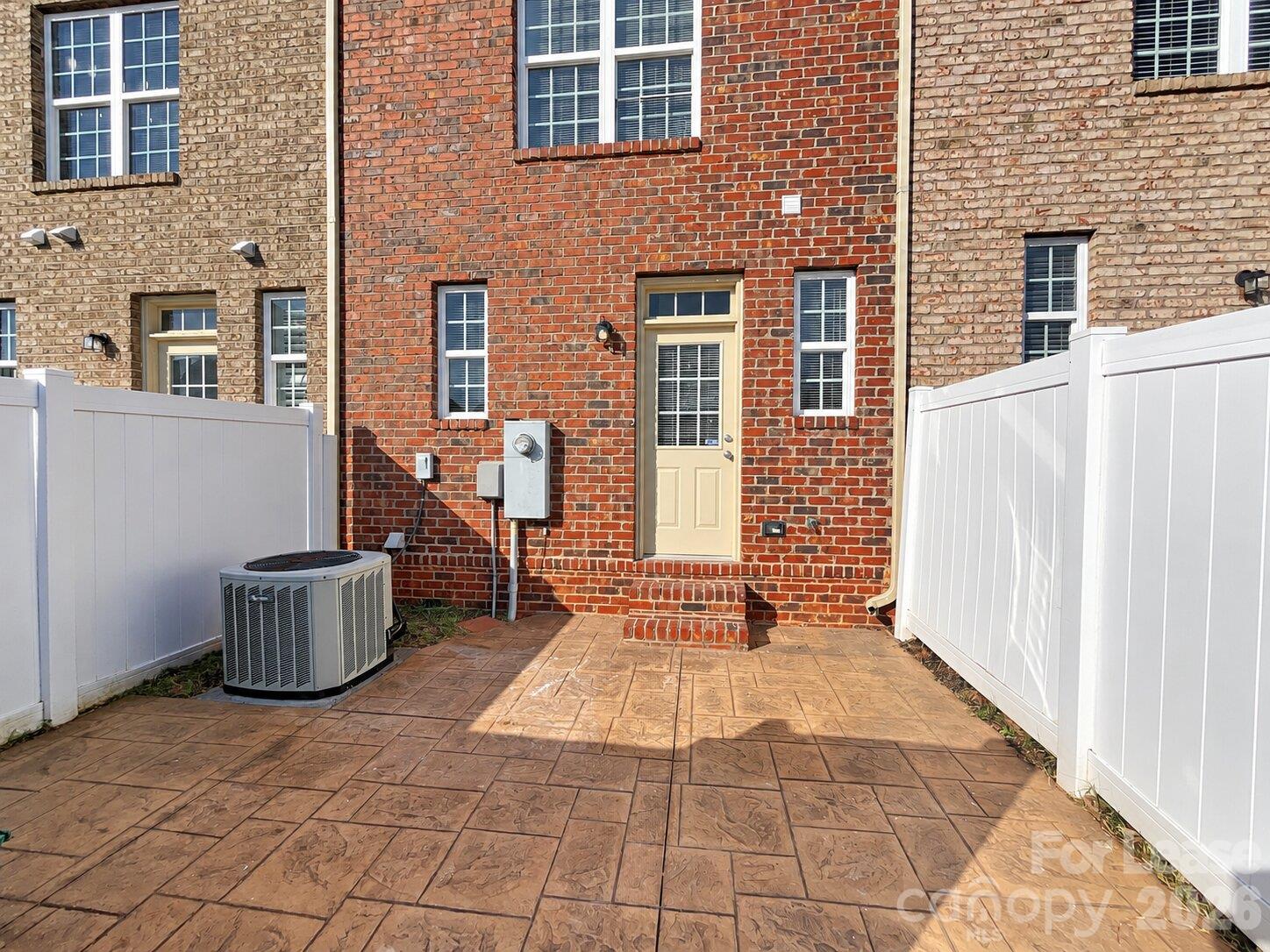 9511 Longstone Lane Property Photo 15