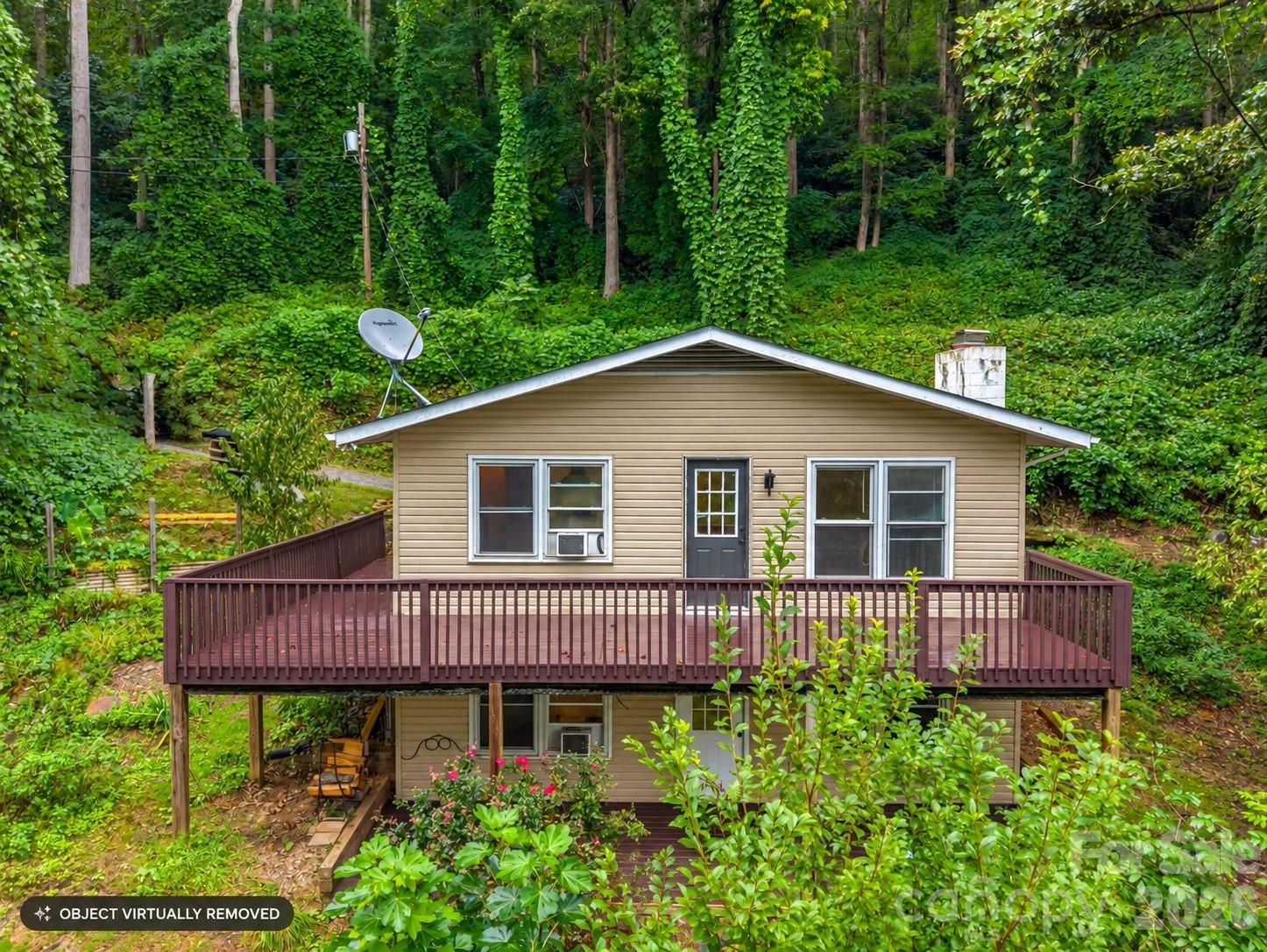 697 Courtney Drive Property Photo 1