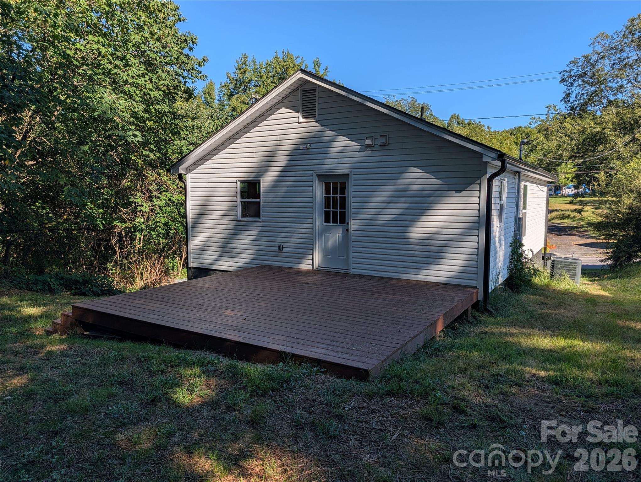 213 Rice Street Property Photo 7