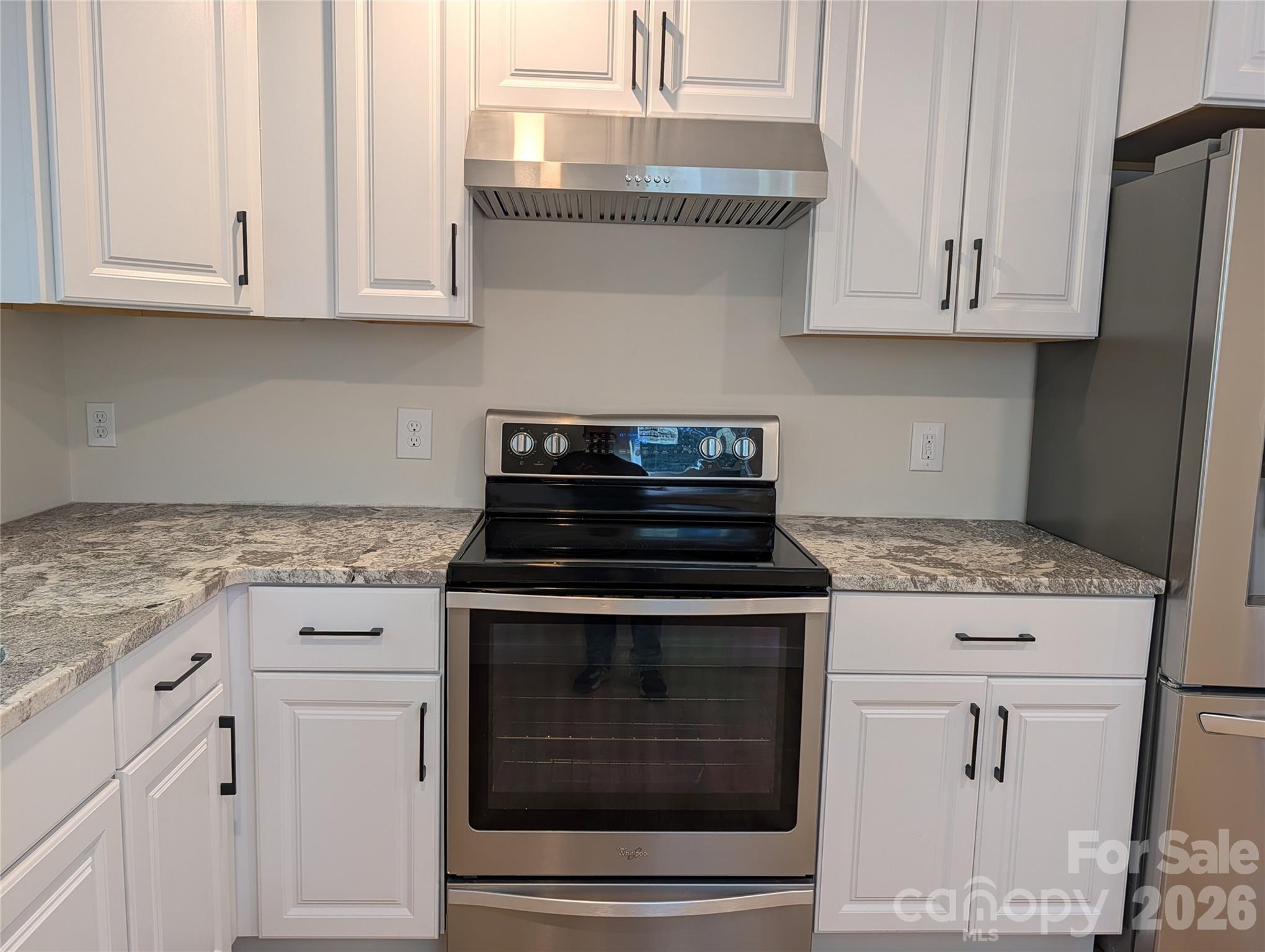 213 Rice Street Property Photo 10