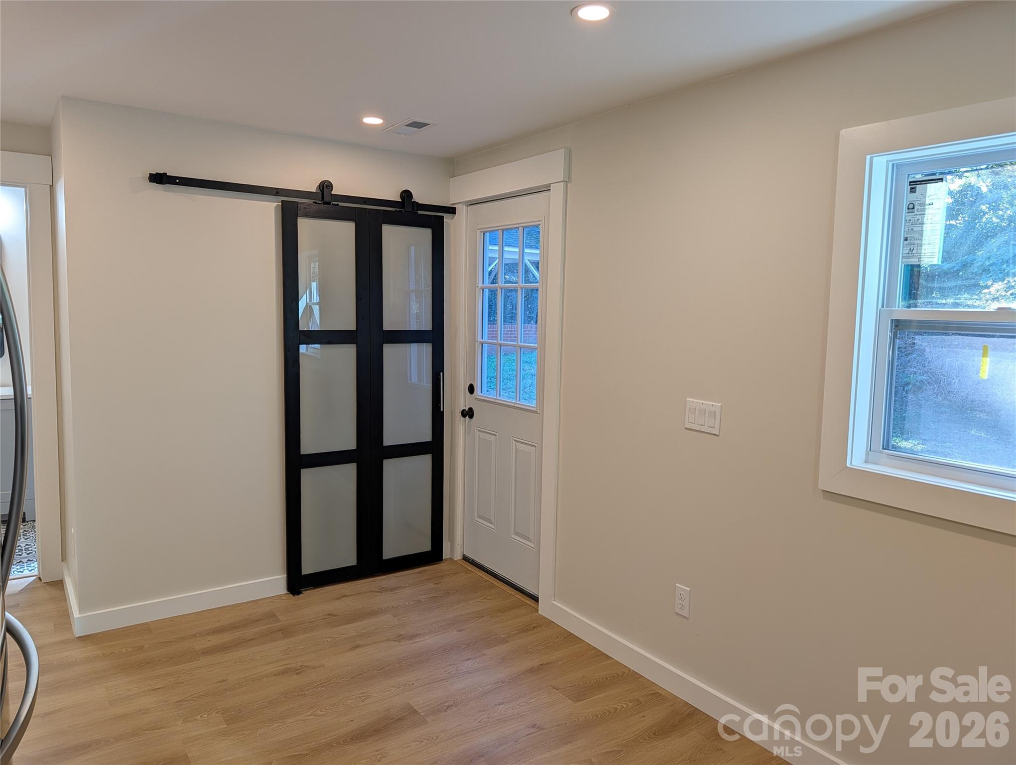 213 Rice Street Property Photo 11