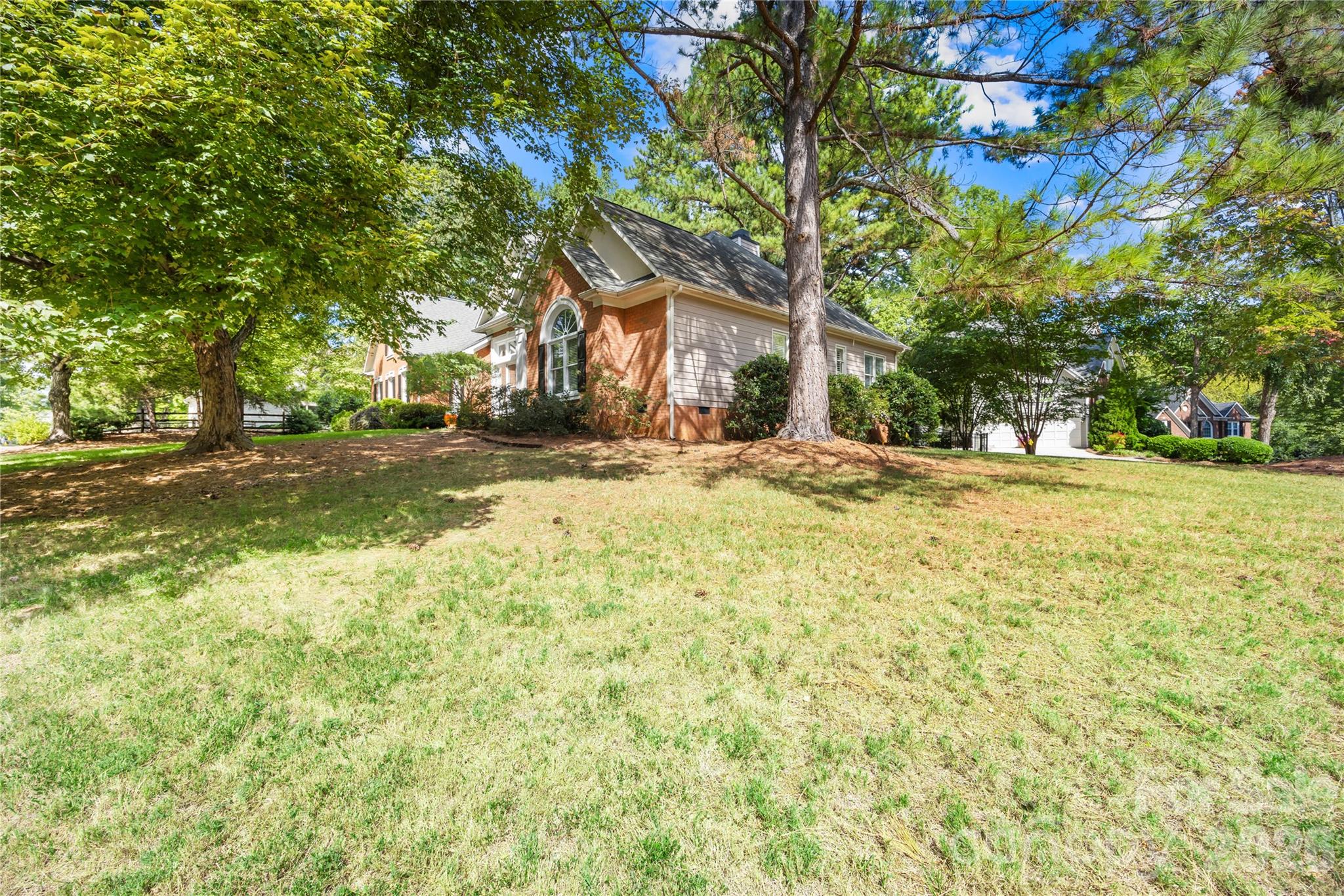 15728 Delancey Lane Property Photo 3