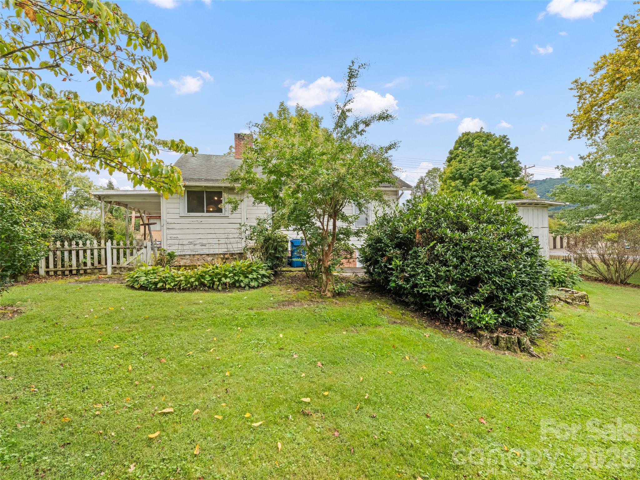 102 W Marshall Street Property Photo 6