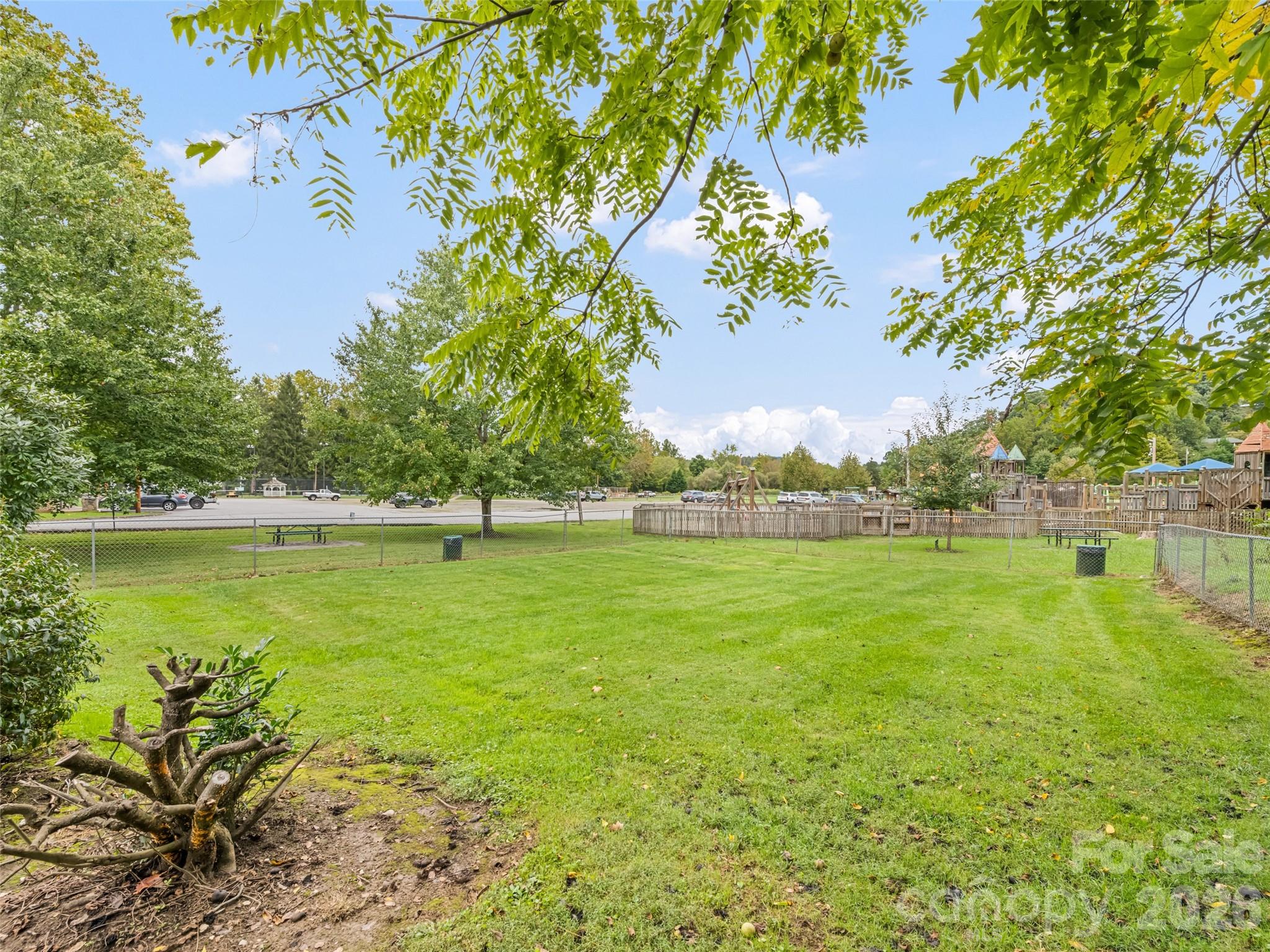 102 W Marshall Street Property Photo 7