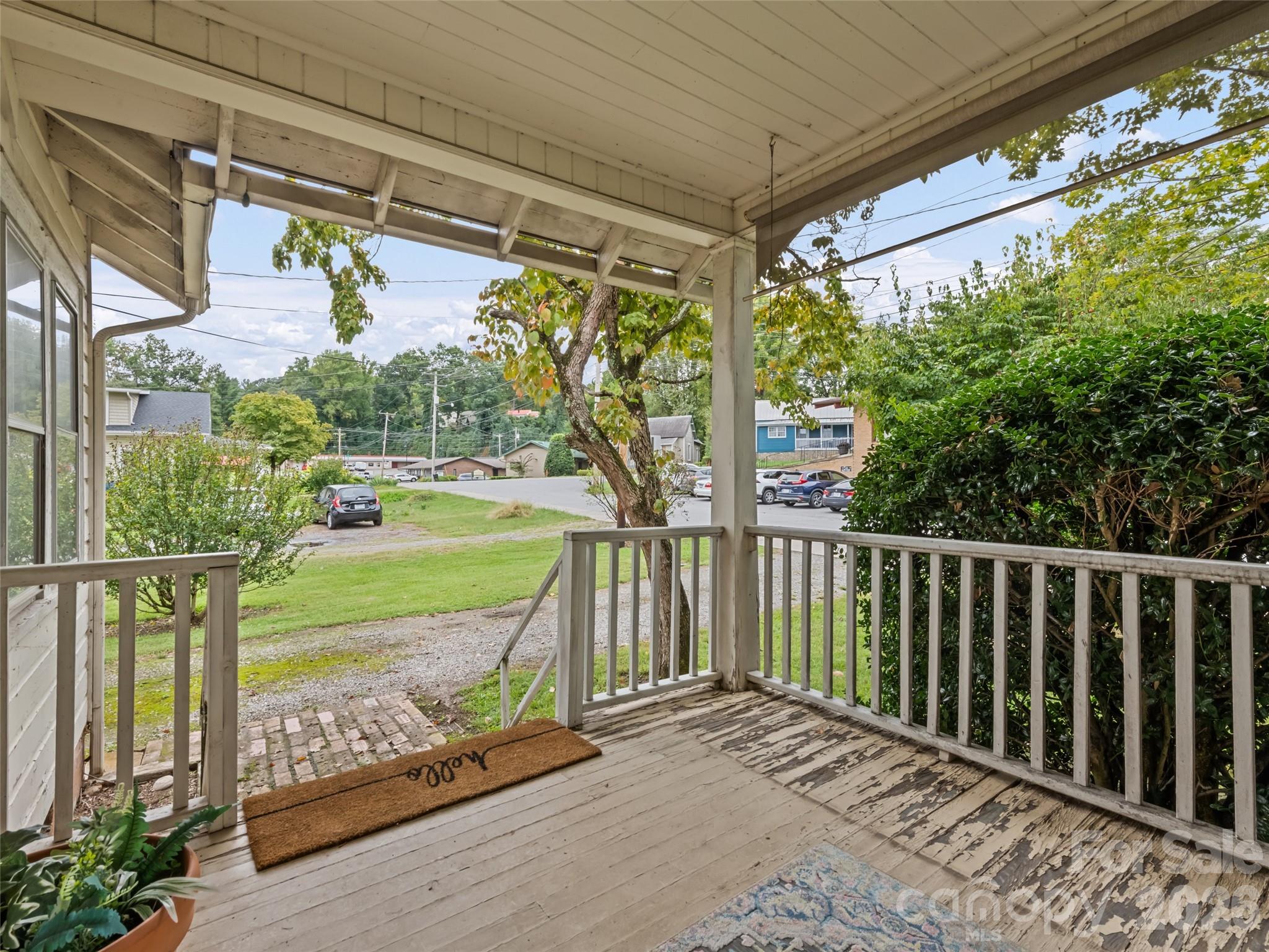102 W Marshall Street Property Photo 11