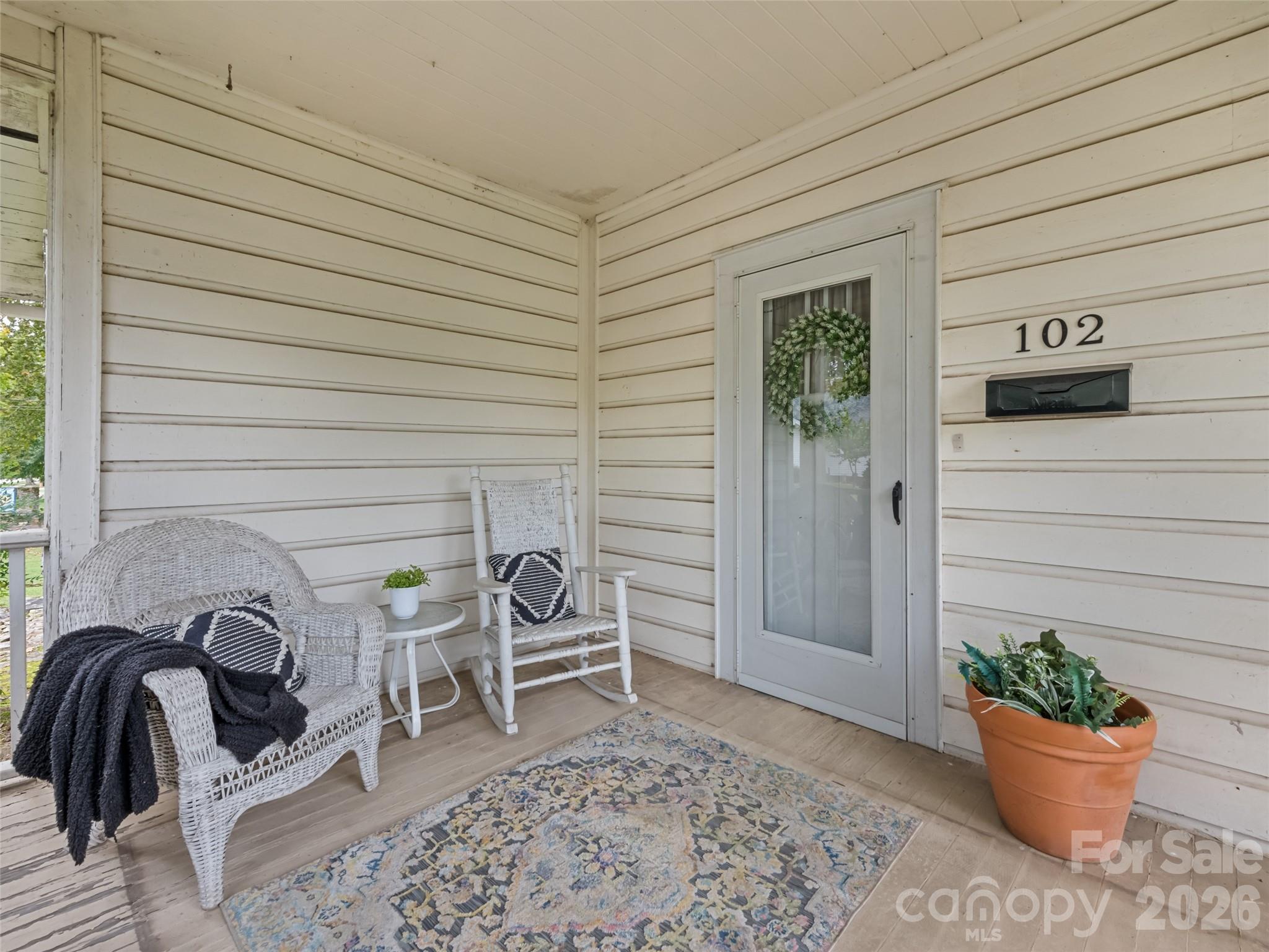102 W Marshall Street Property Photo 12