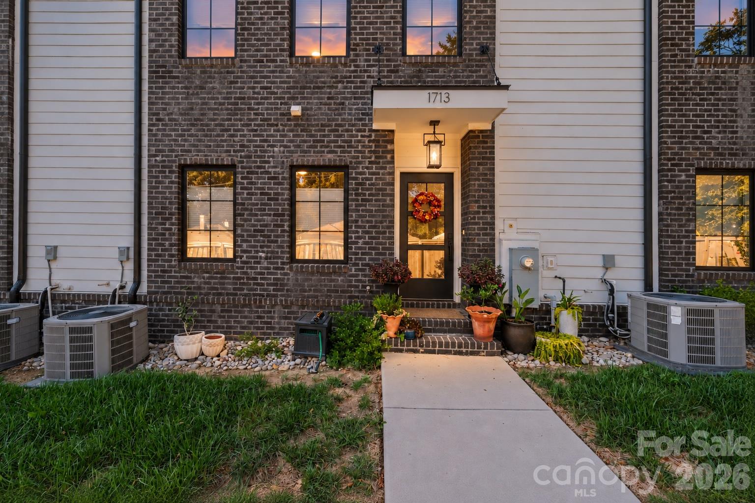 1713 Mimosa Avenue Property Photo 1