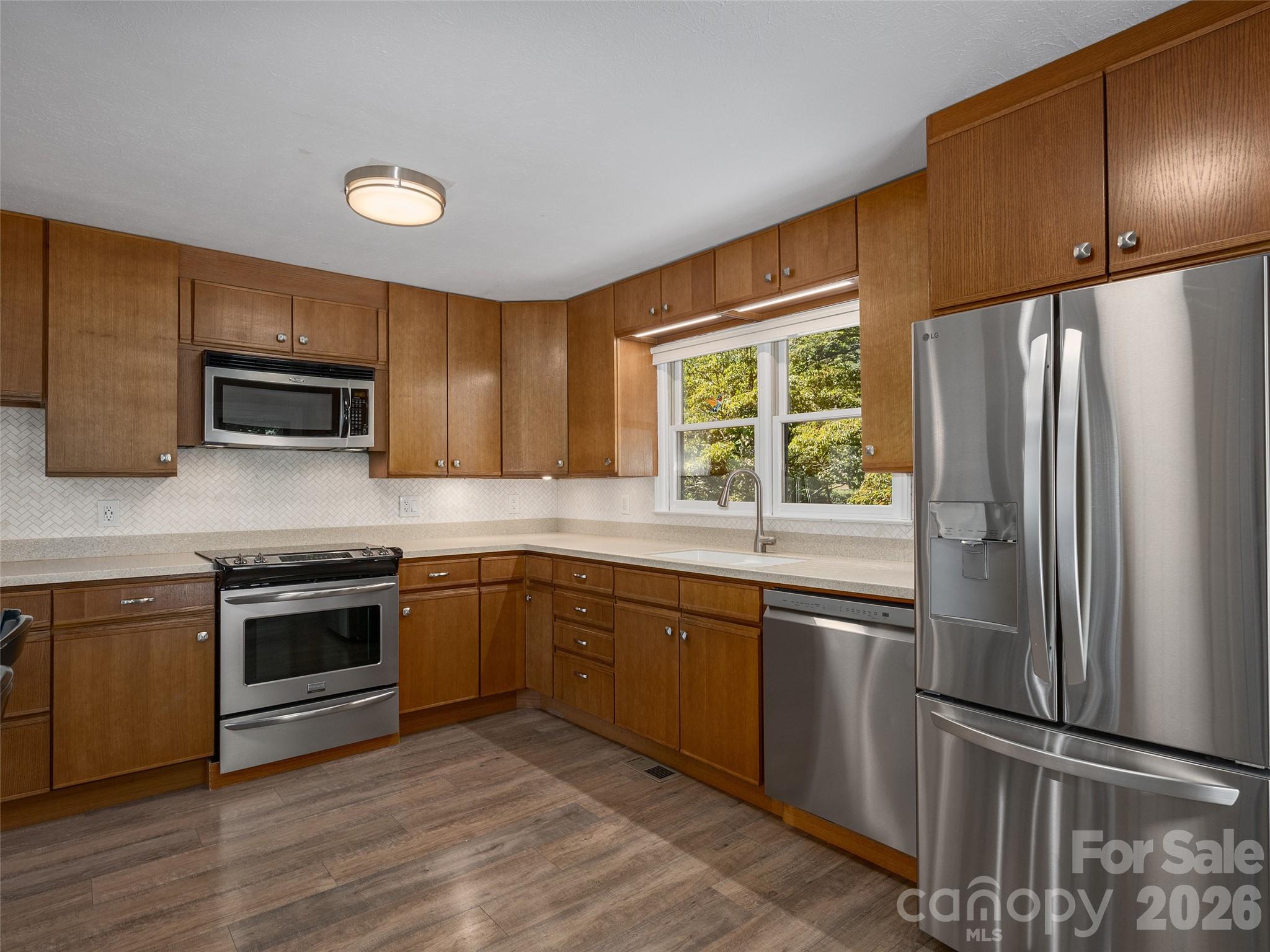 623 Owensby Road Property Photo 11