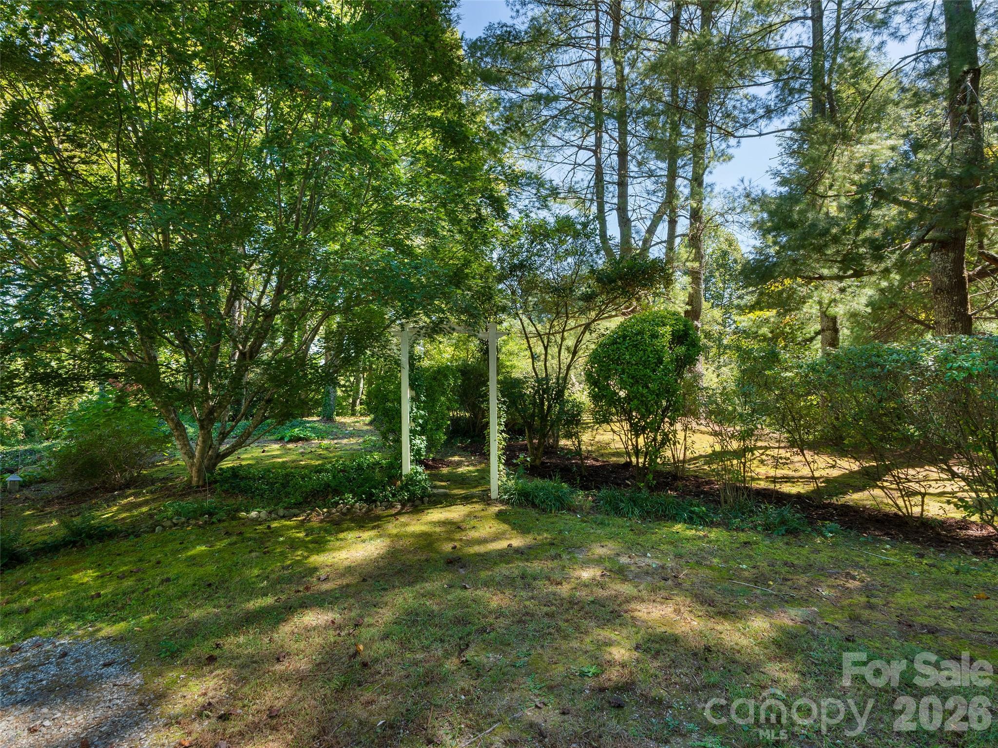 623 Owensby Road Property Photo 27