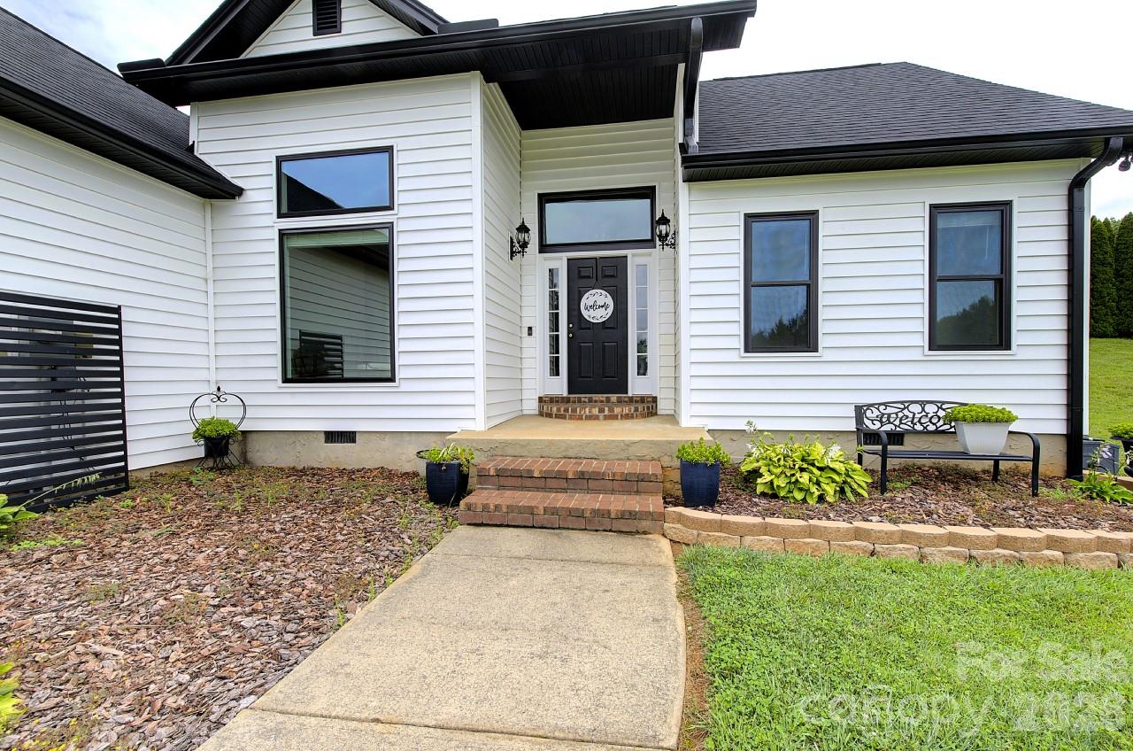 60 Golden Lane Property Photo 12