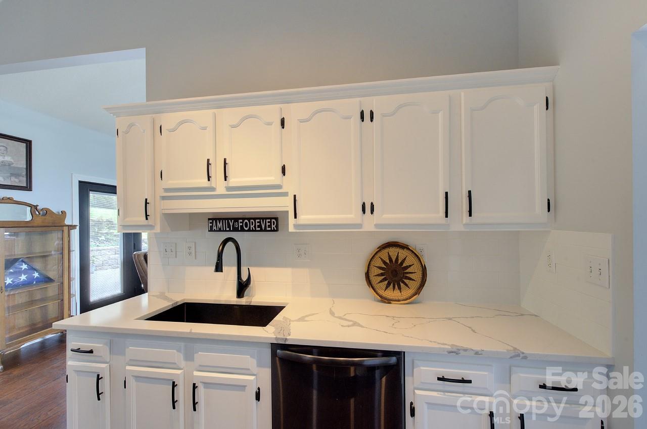 60 Golden Lane Property Photo 22