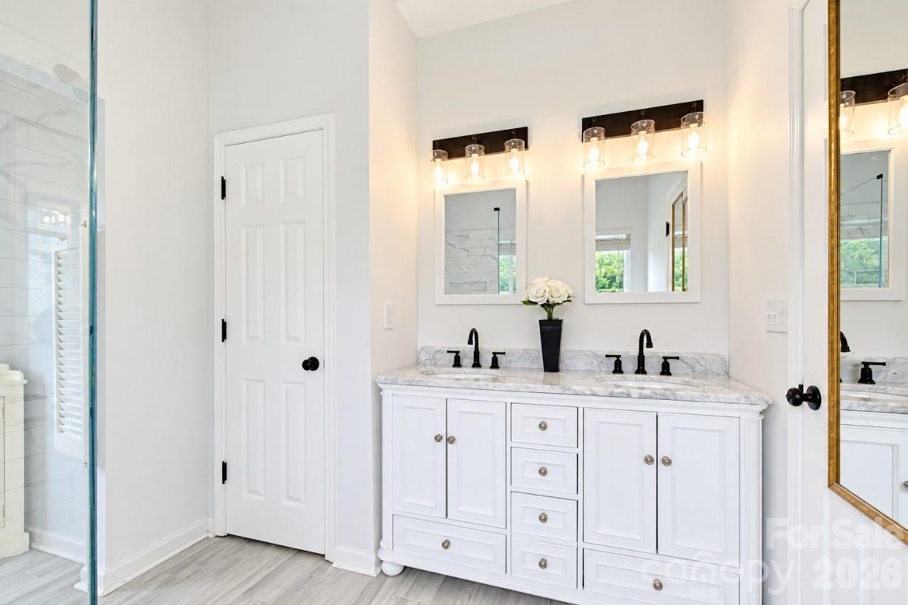 60 Golden Lane Property Photo 24