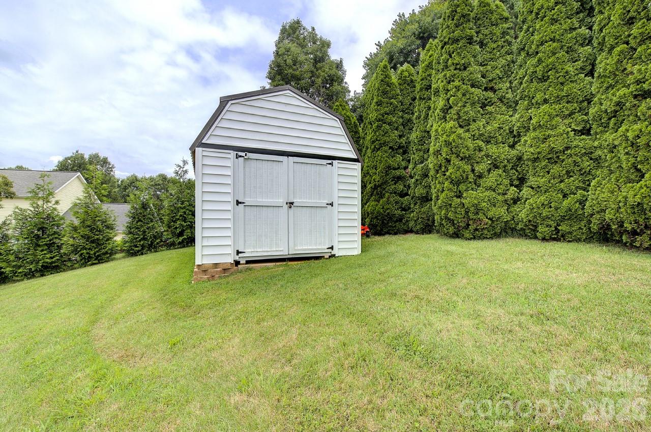 60 Golden Lane Property Photo 39