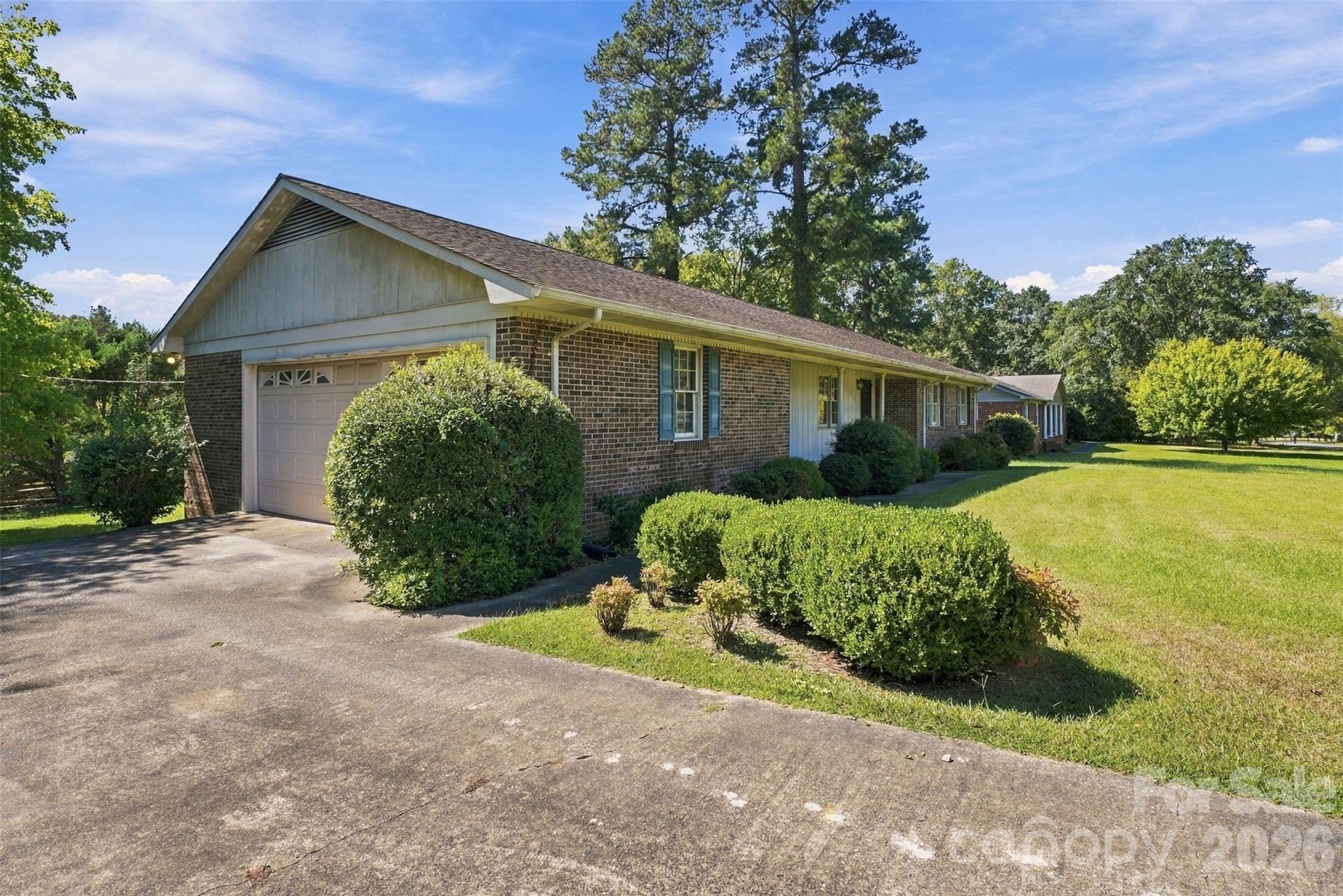 1213 Hawthorne Road Property Photo 4