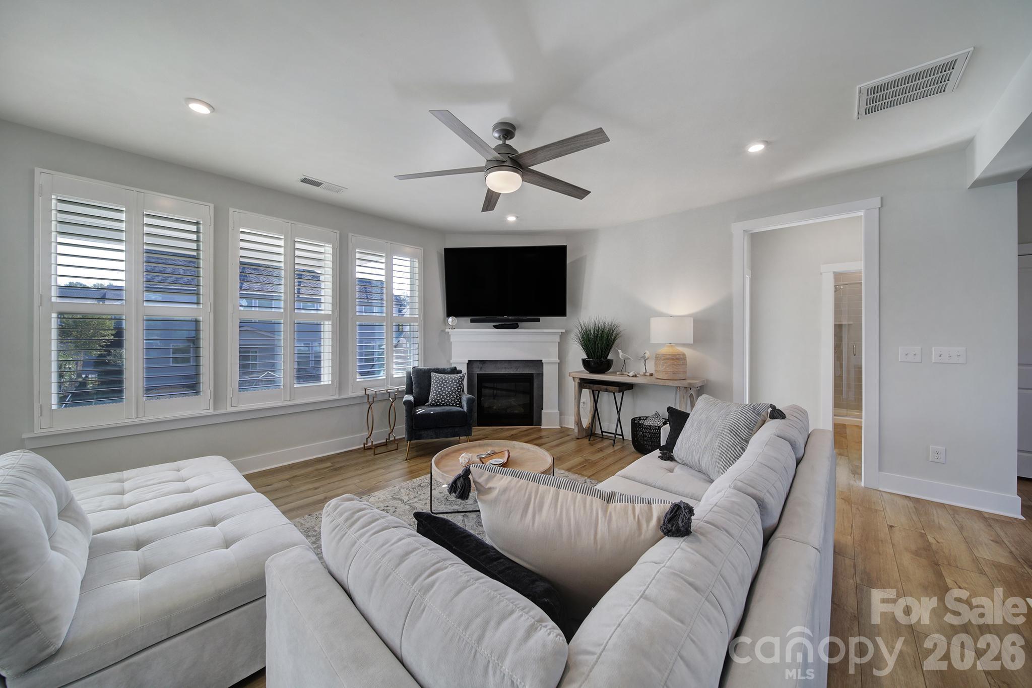 659 Crawfish Drive Property Photo 8