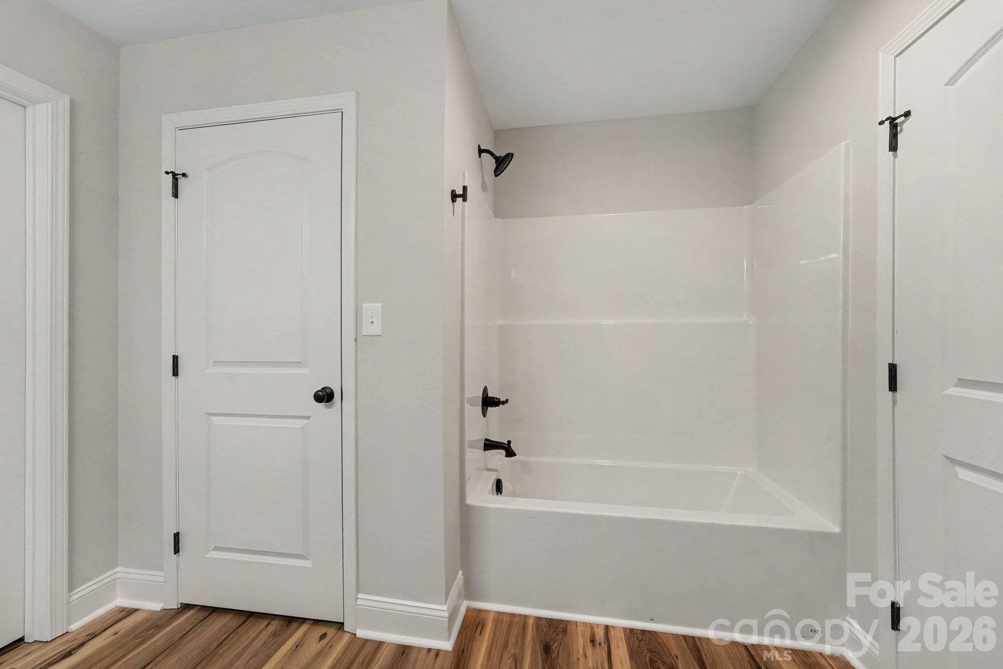 1825 Hollywood Drive Property Photo 14