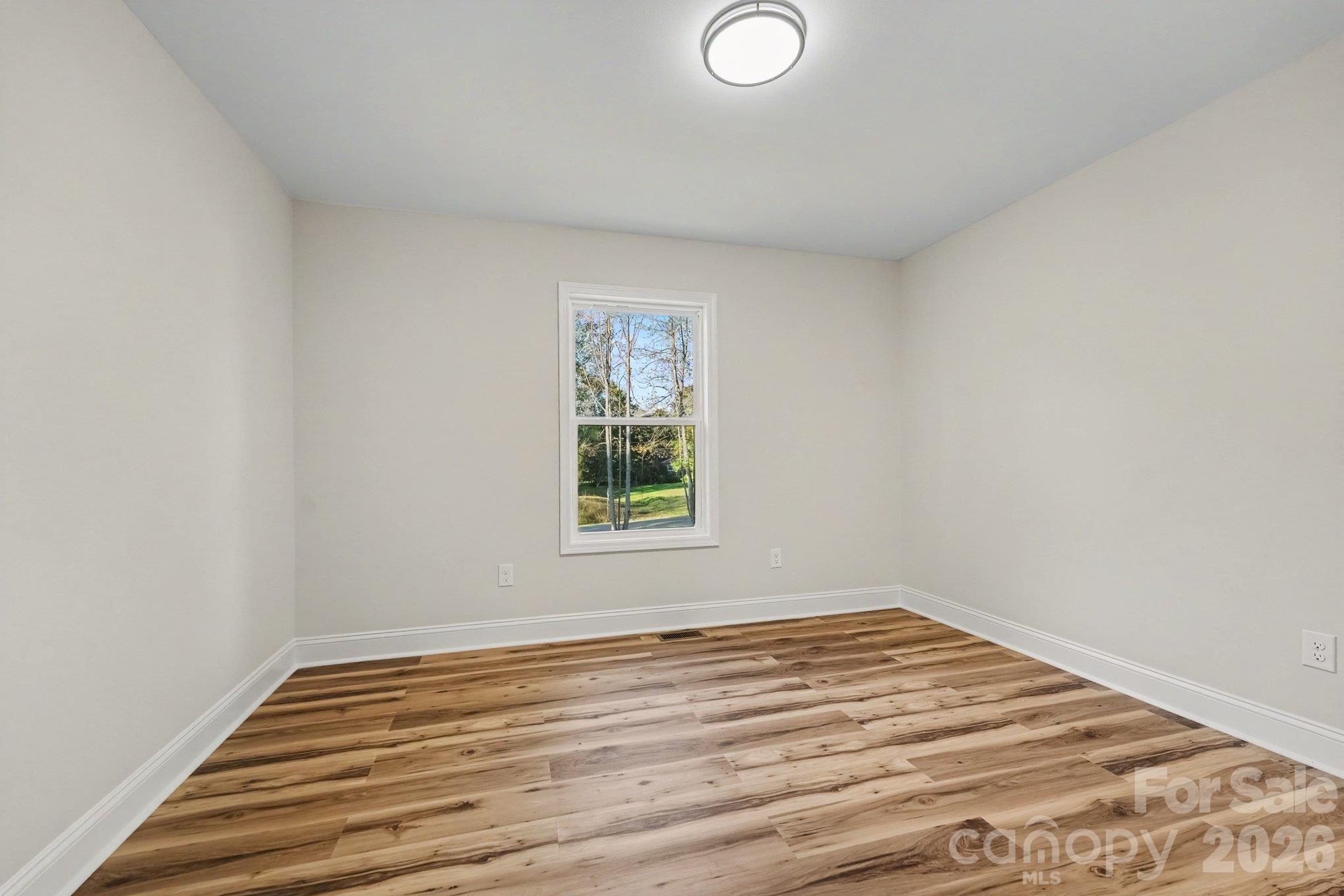 1825 Hollywood Drive Property Photo 15