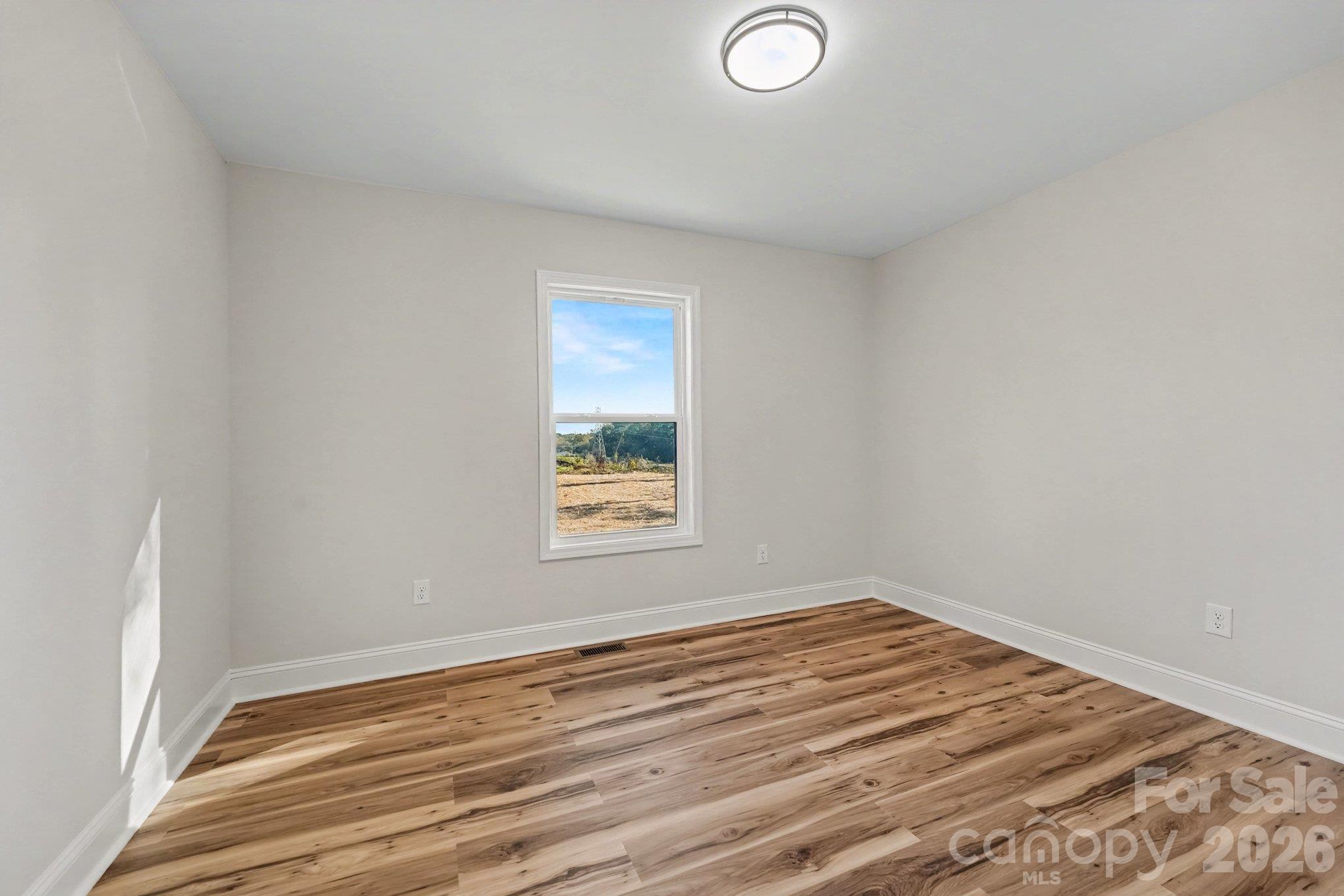 1825 Hollywood Drive Property Photo 16