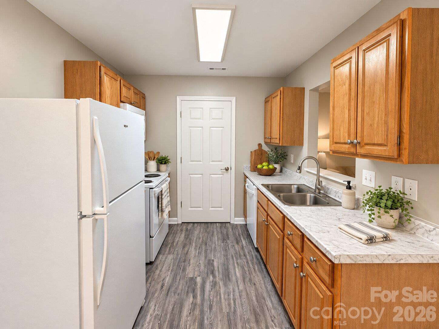 5430 Peachwood Drive Property Photo 6