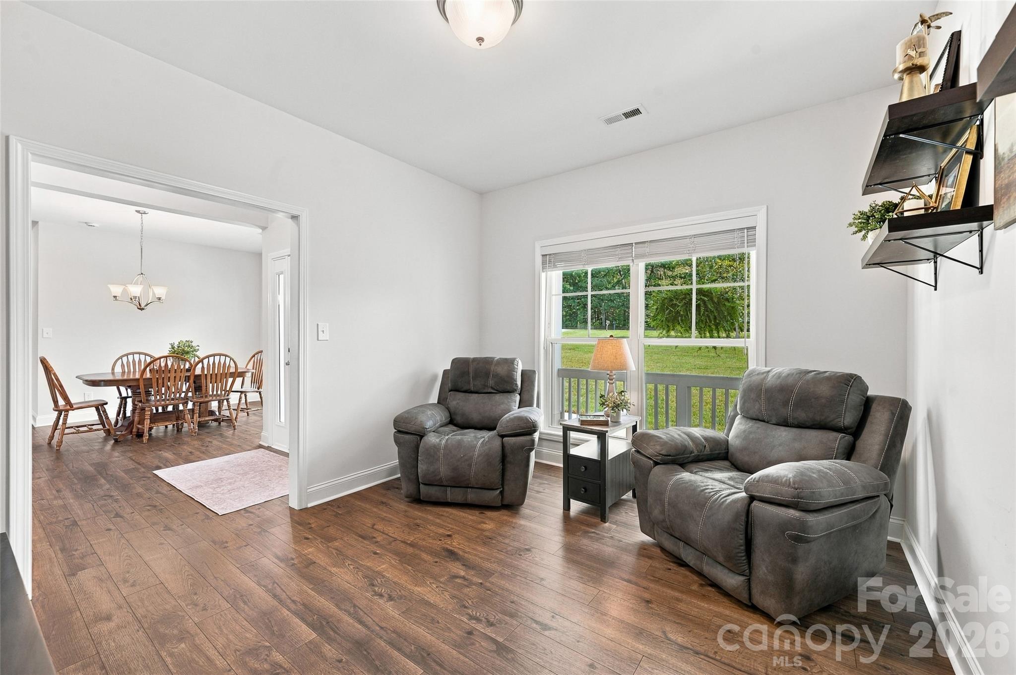 196 Treebark Road 10 Property Photo 17