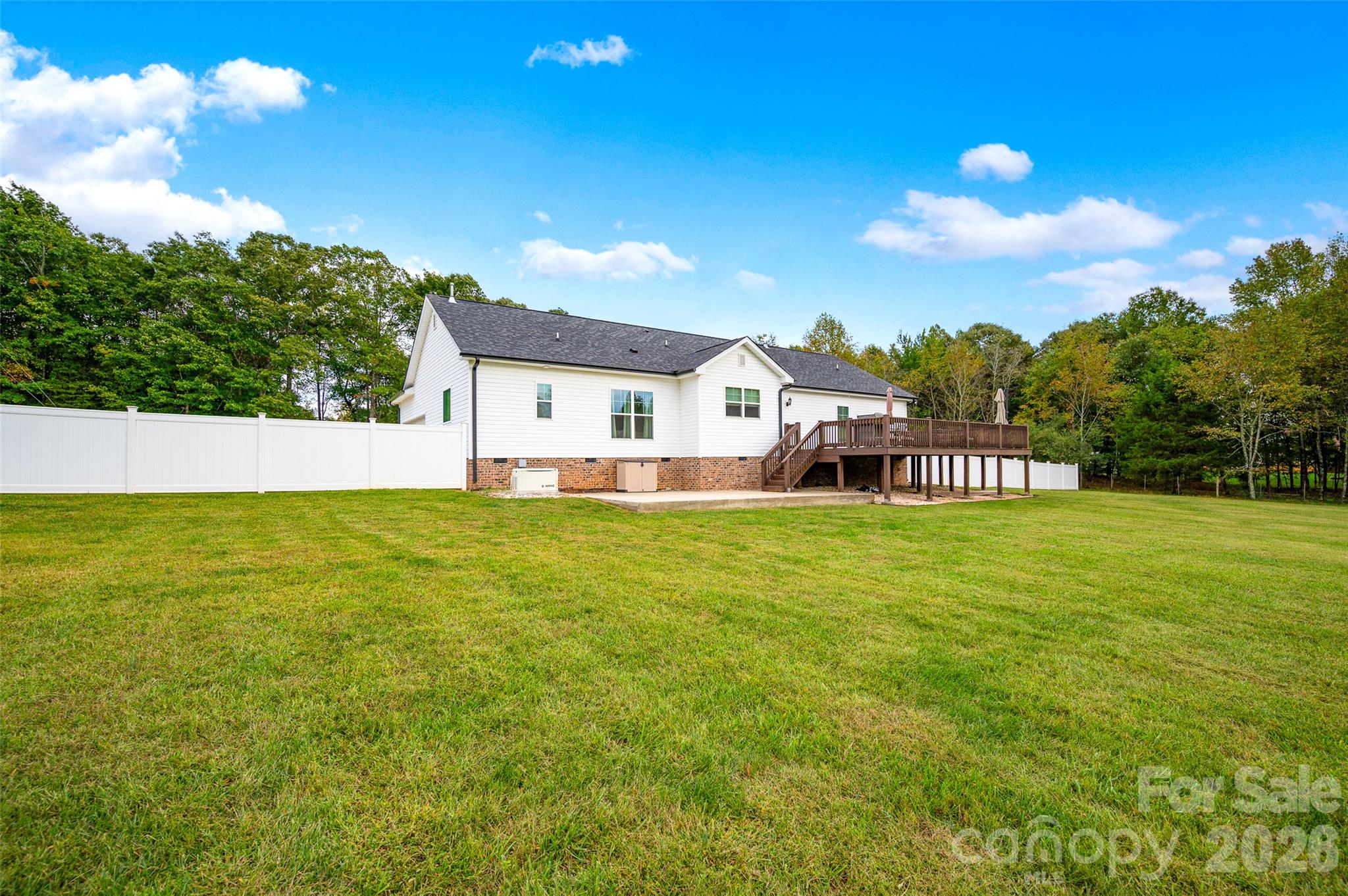 196 Treebark Road 10 Property Photo 41