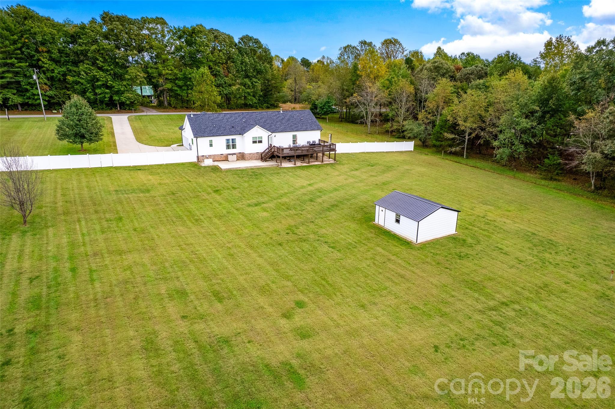 196 Treebark Road 10 Property Photo 43