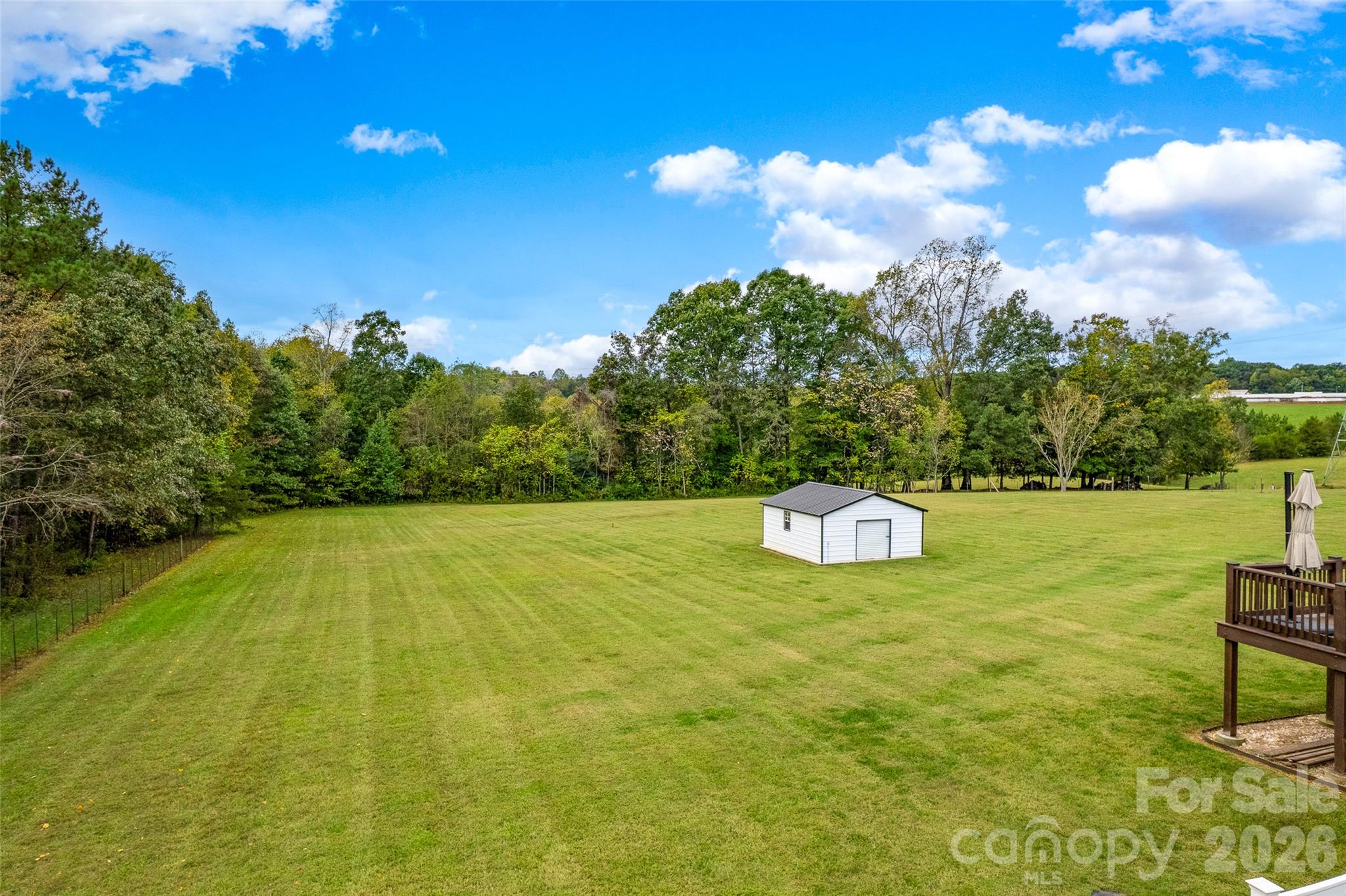 196 Treebark Road 10 Property Photo 44