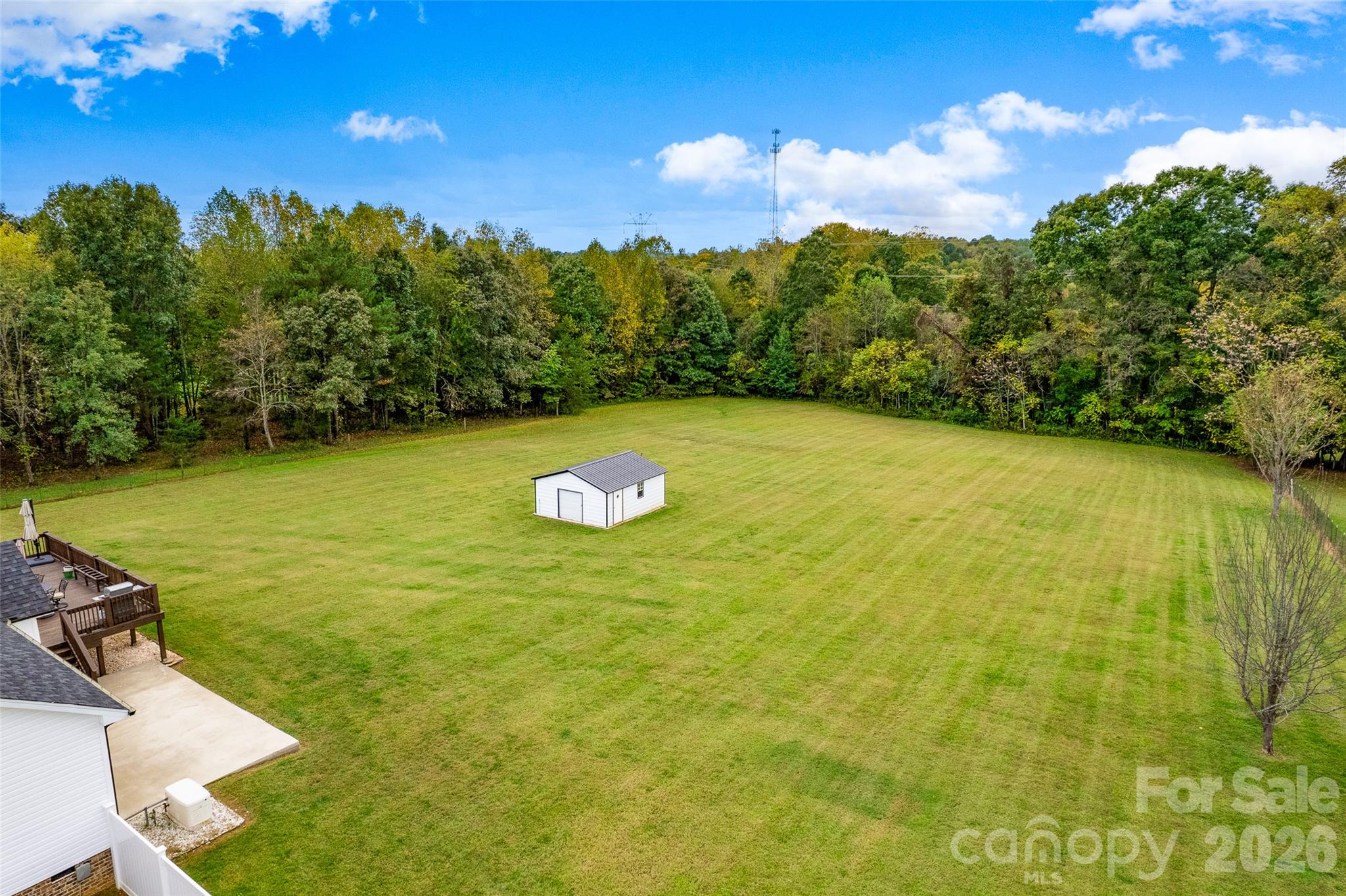 196 Treebark Road 10 Property Photo 45