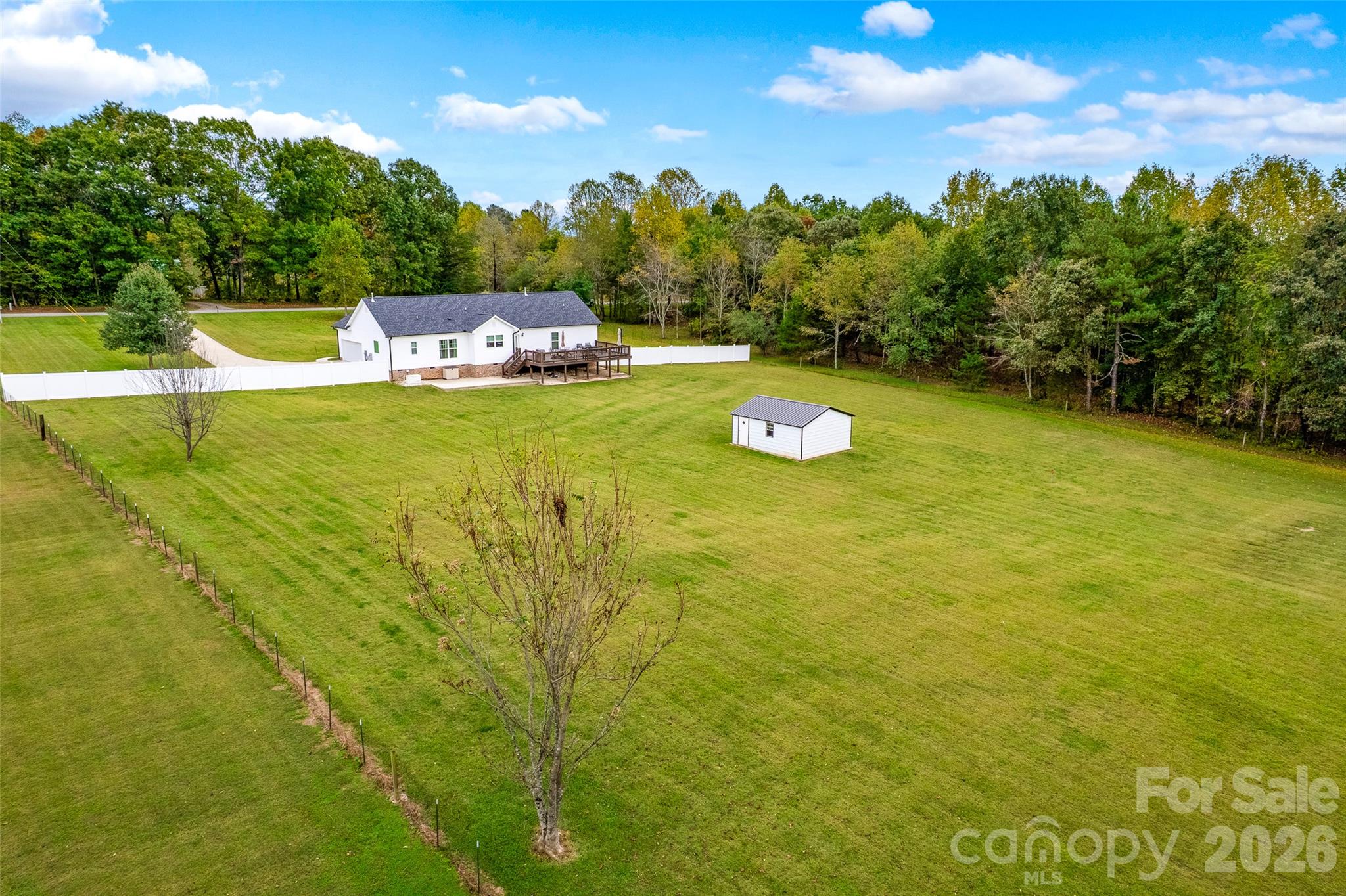 196 Treebark Road 10 Property Photo 47