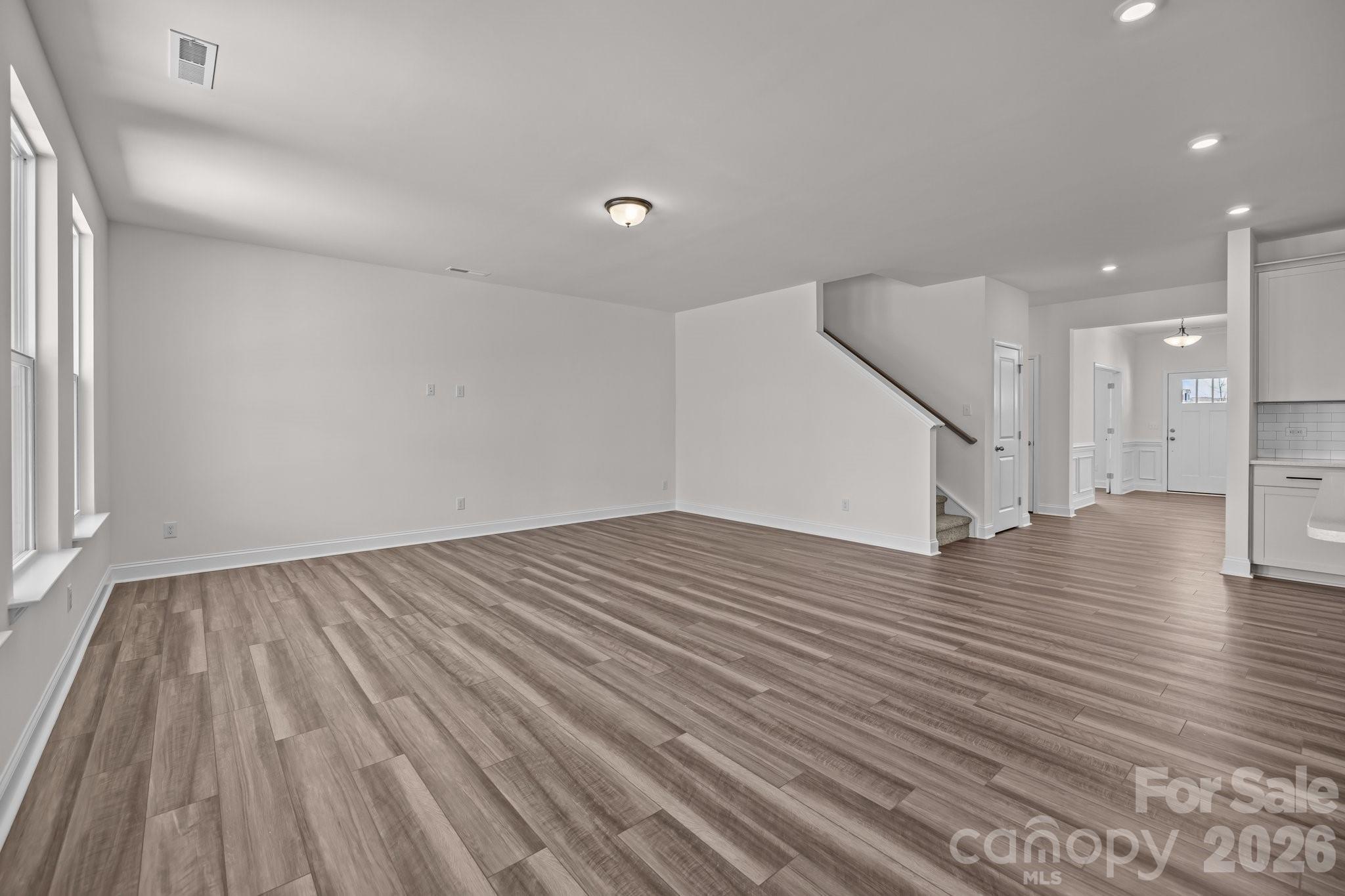 308 Supernova Drive Property Photo 13