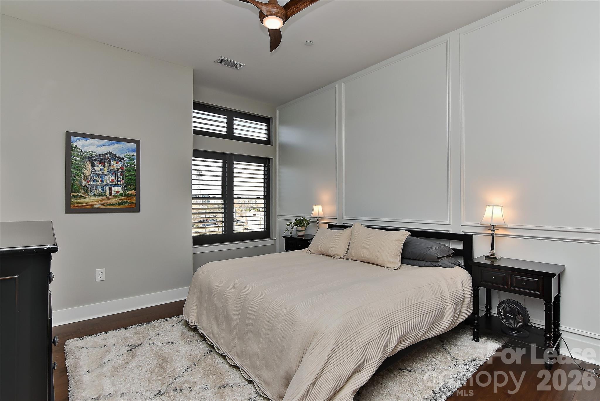 2401 Euclid Avenue Property Photo 15