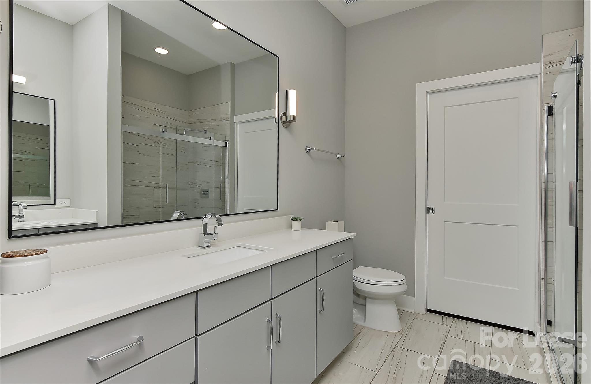 2401 Euclid Avenue Property Photo 16