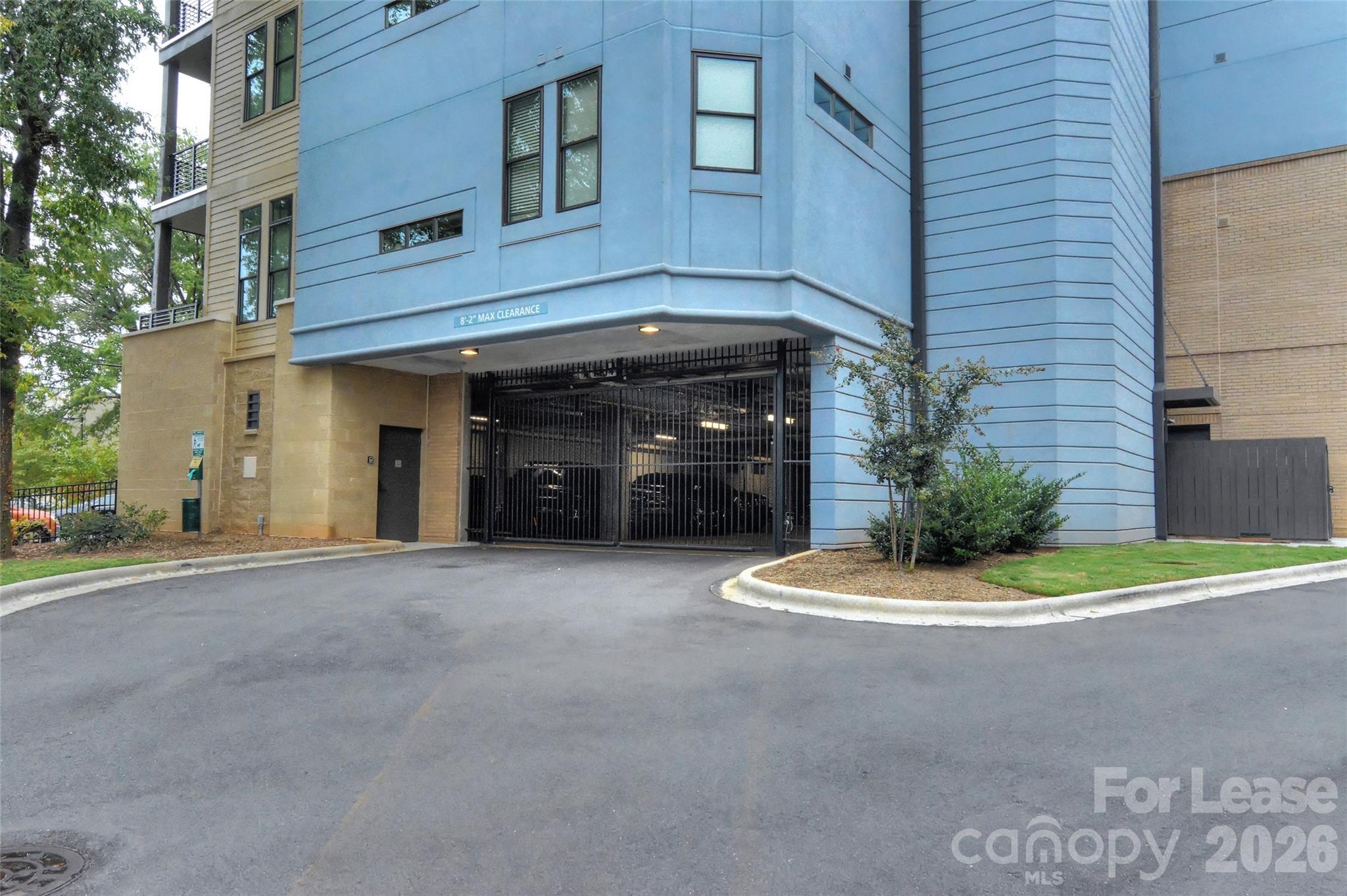 2401 Euclid Avenue Property Photo 31