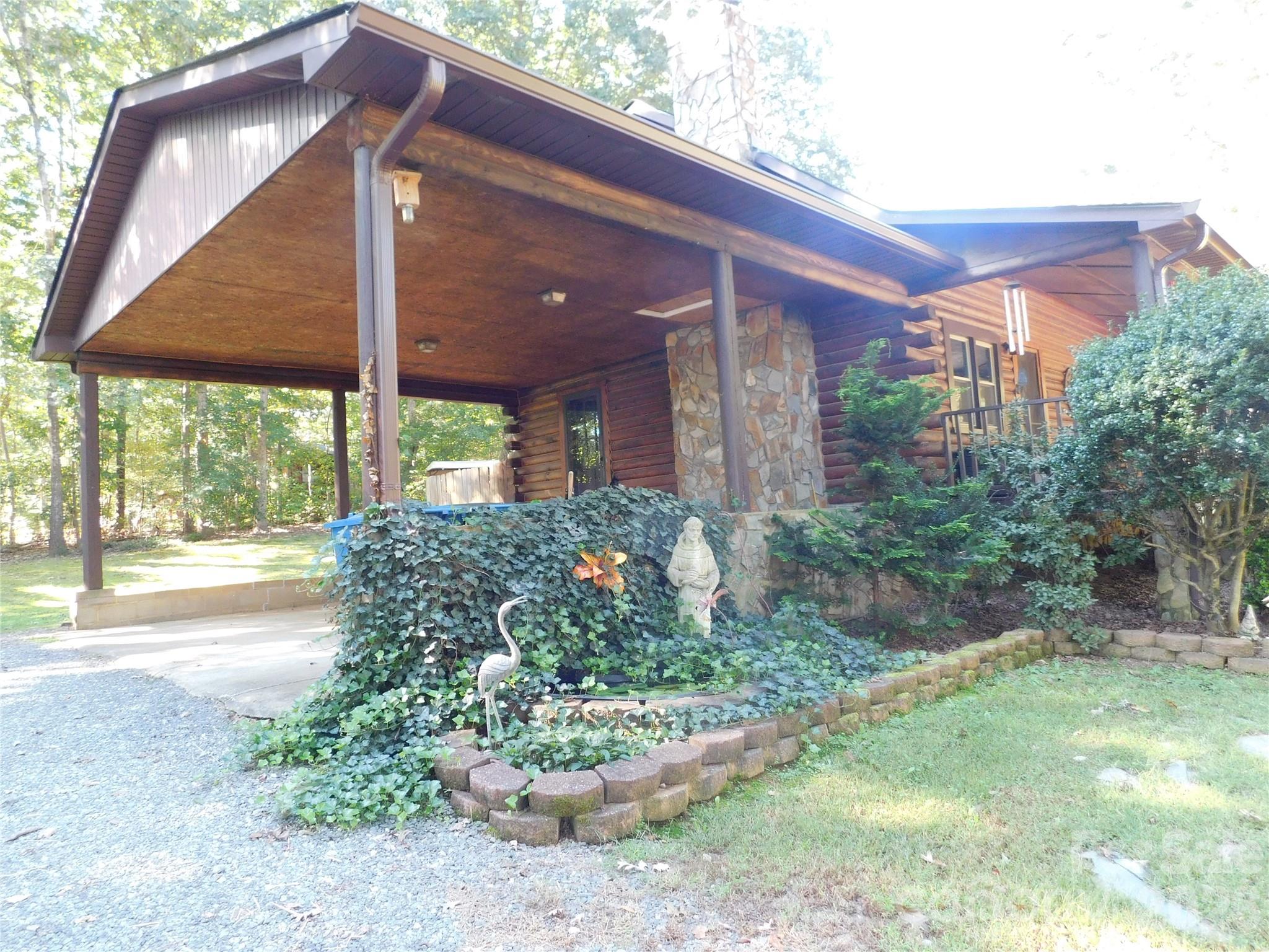 306 Chickasaw Trail Property Photo 33