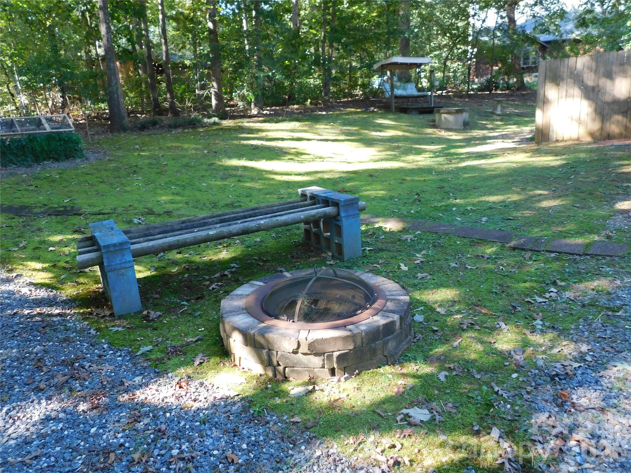 306 Chickasaw Trail Property Photo 39