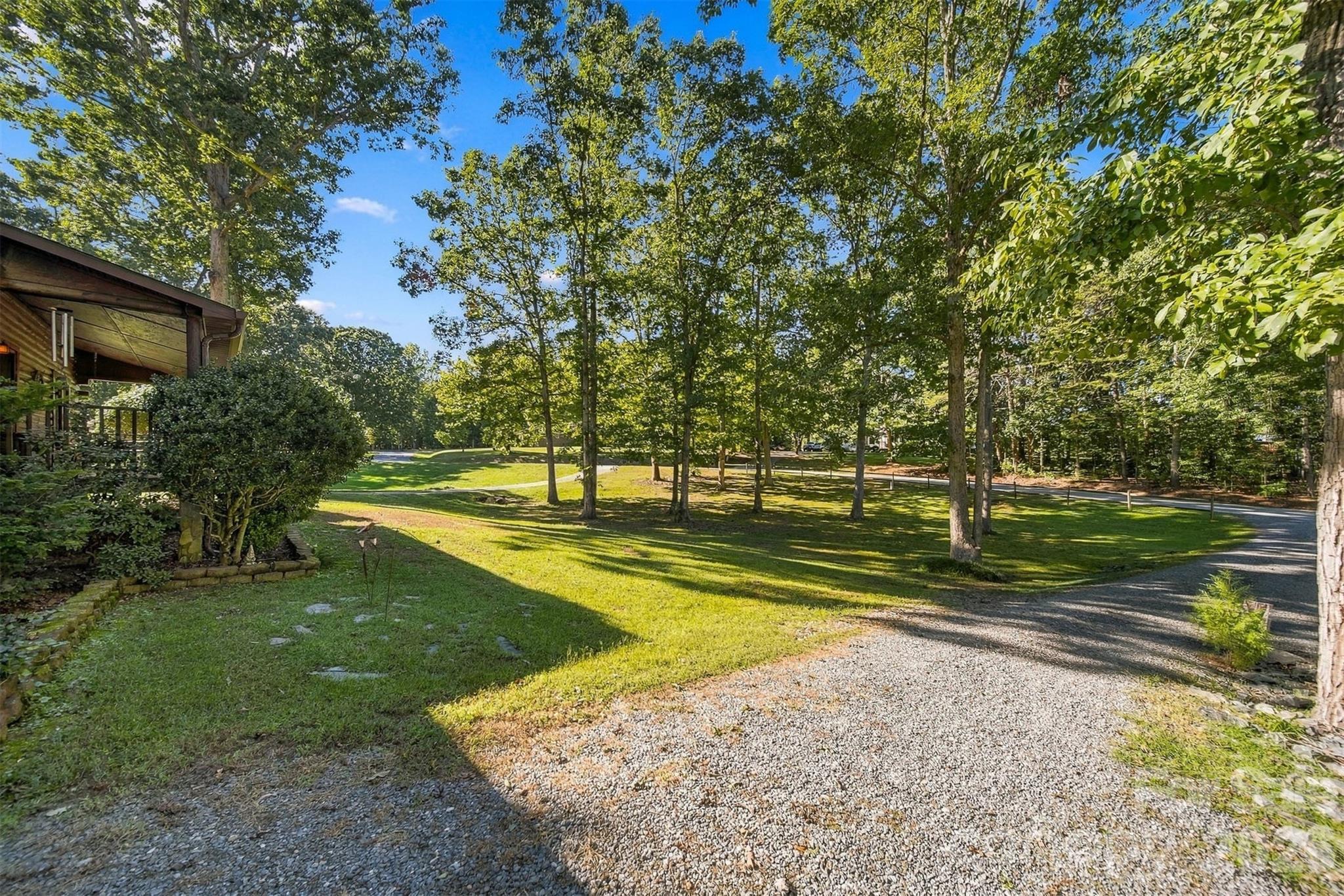 306 Chickasaw Trail Property Photo 40
