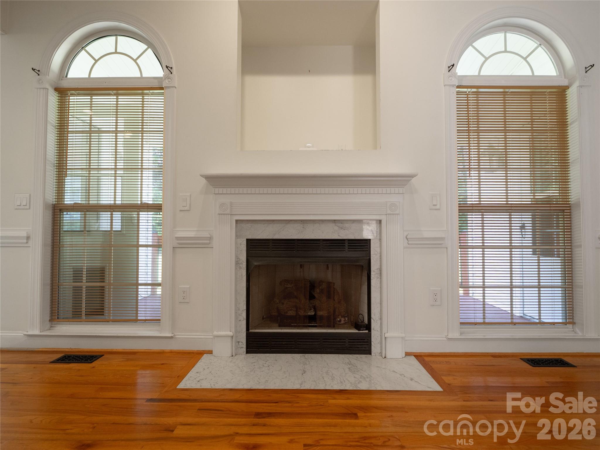 1011 Overhill Road Property Photo 10