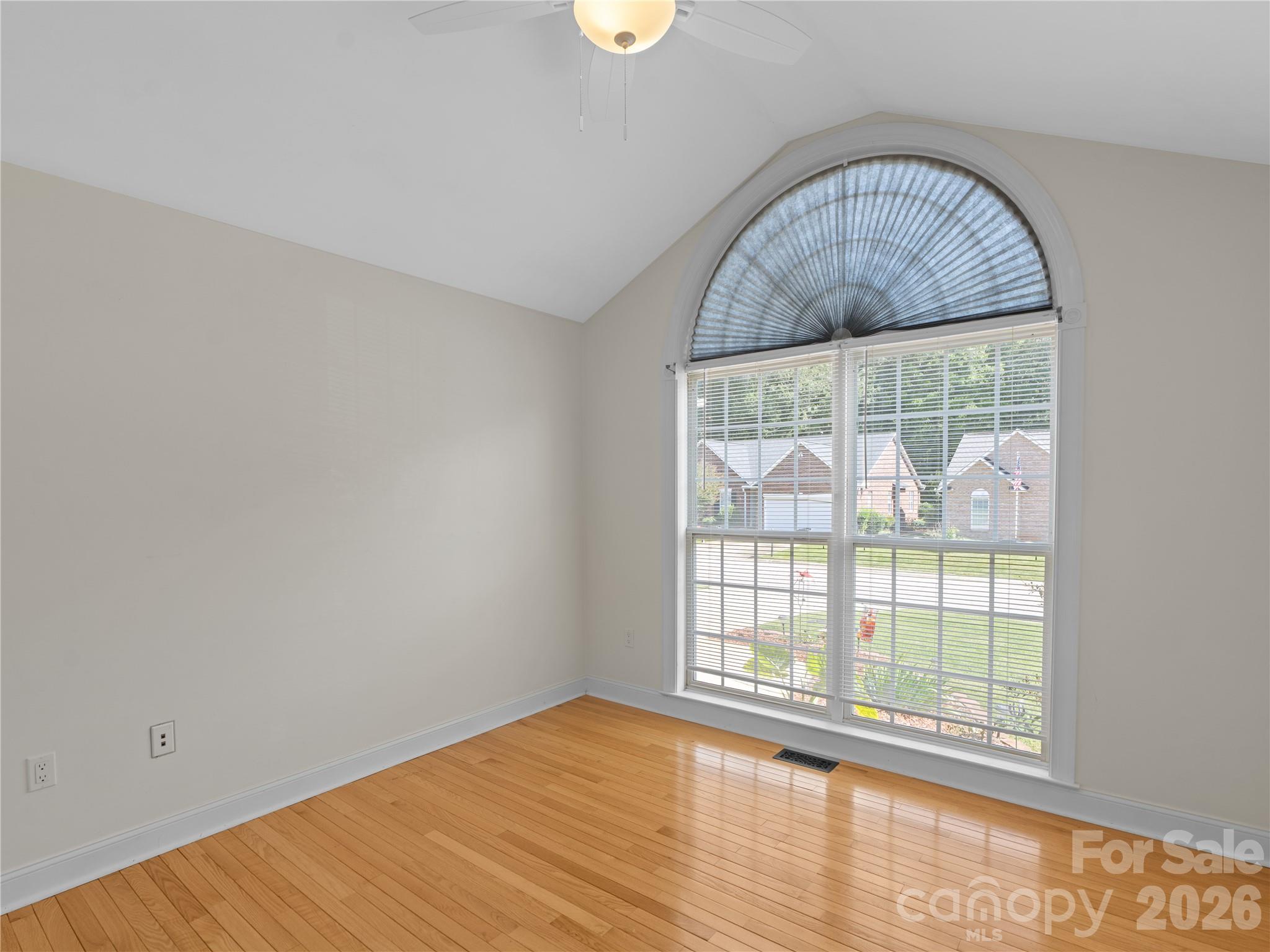 1011 Overhill Road Property Photo 24