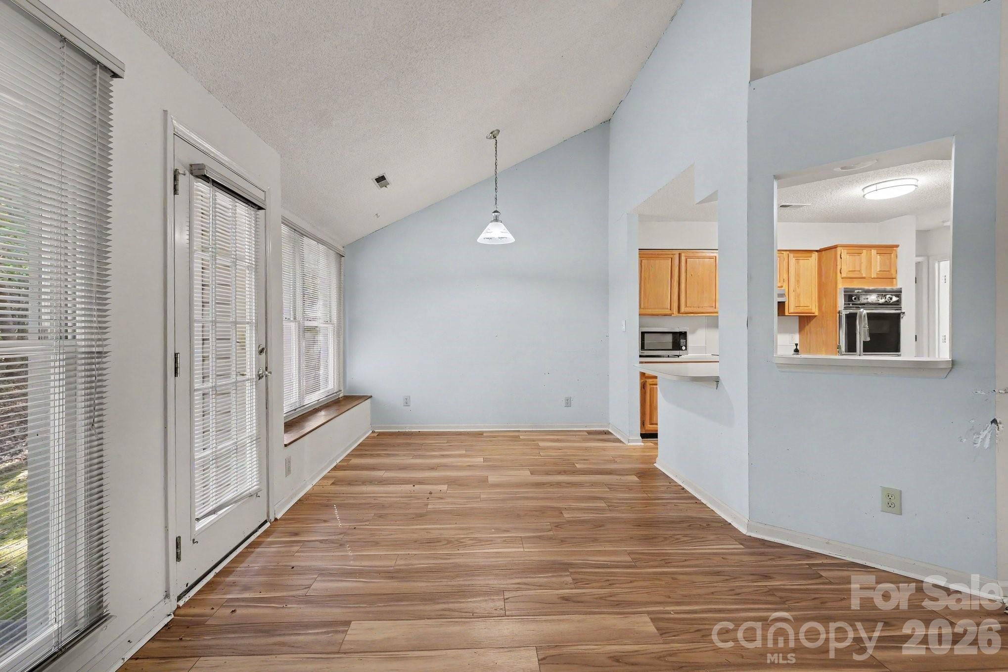 5607 Dorchester Avenue Property Photo 18
