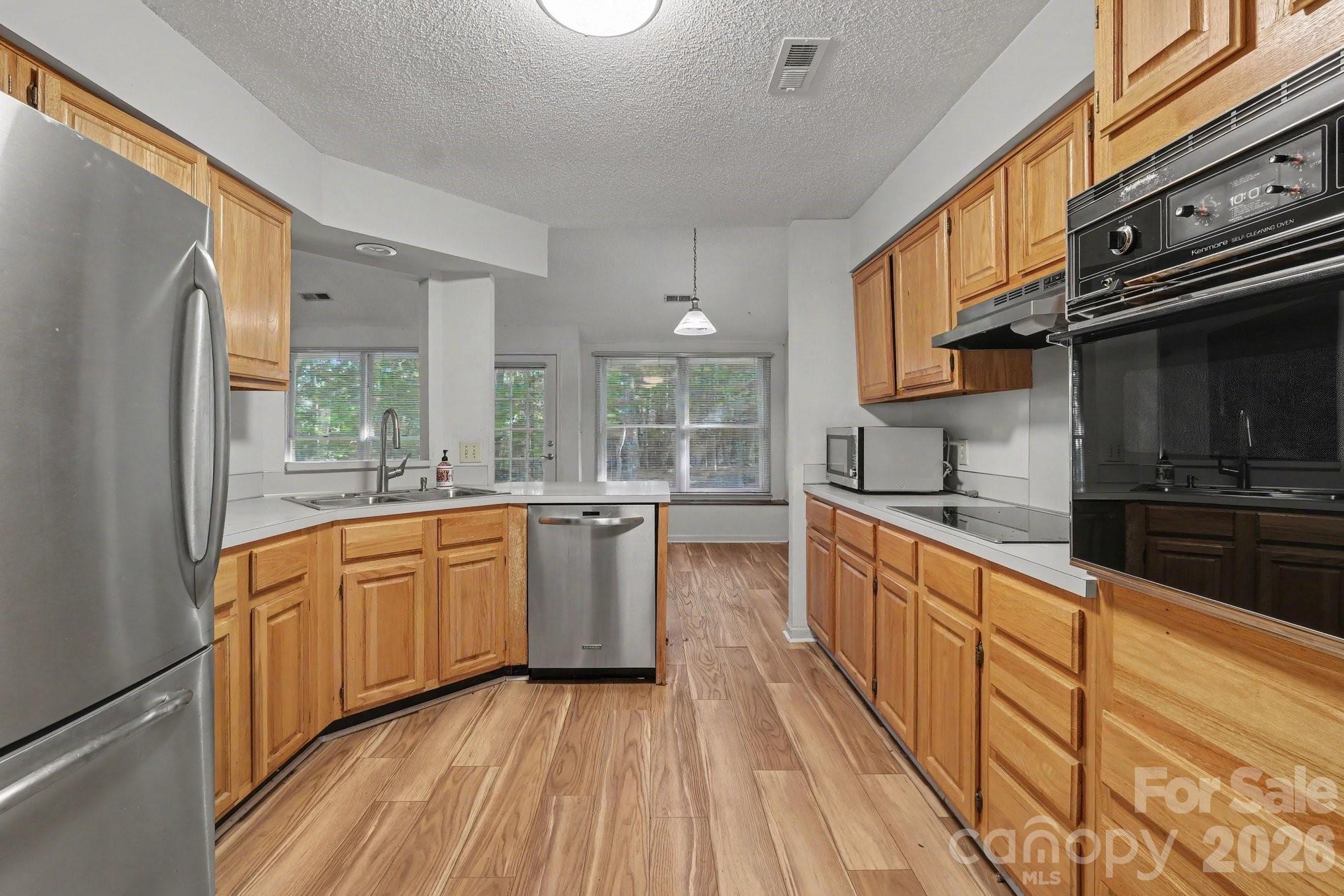 5607 Dorchester Avenue Property Photo 20