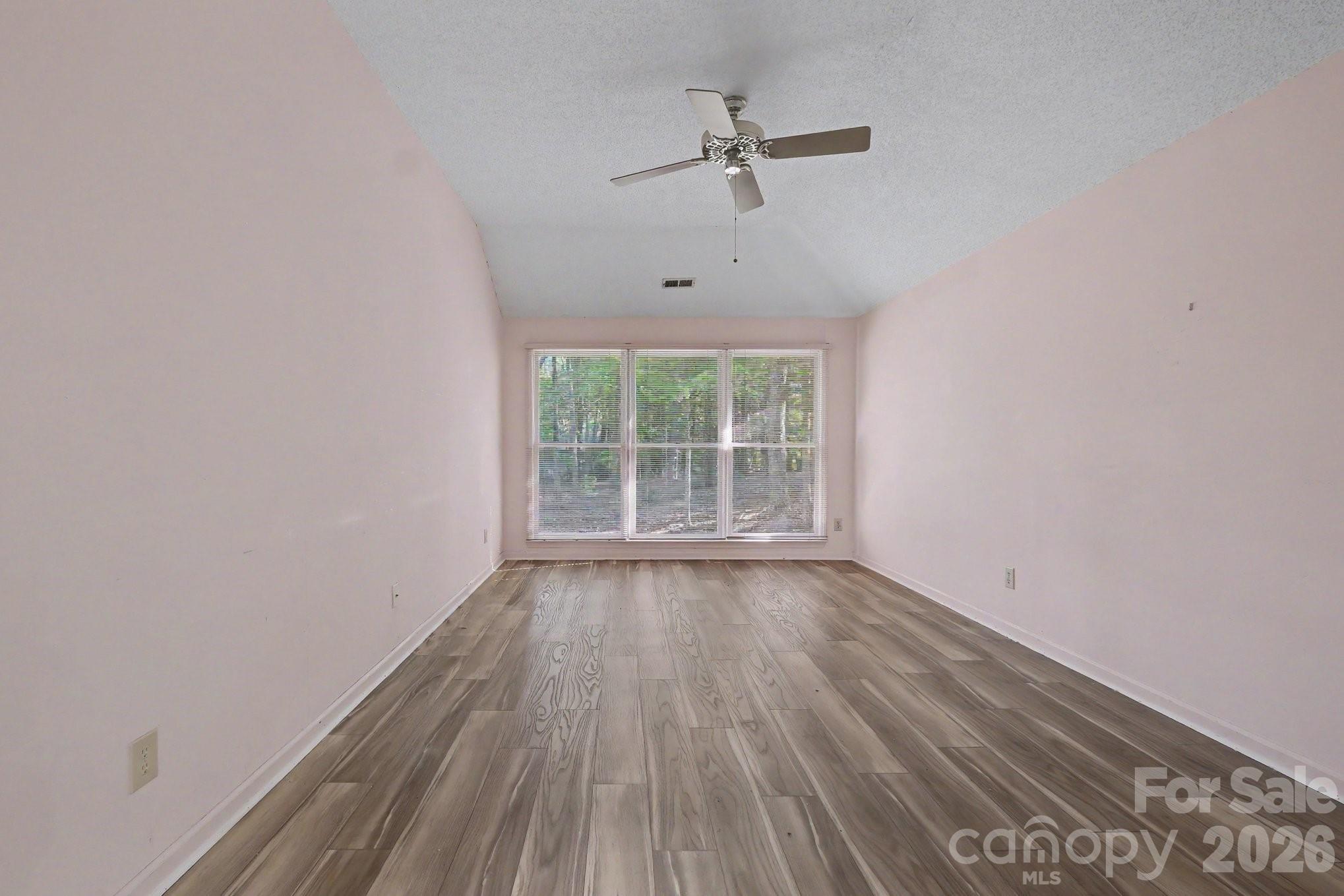 5607 Dorchester Avenue Property Photo 23