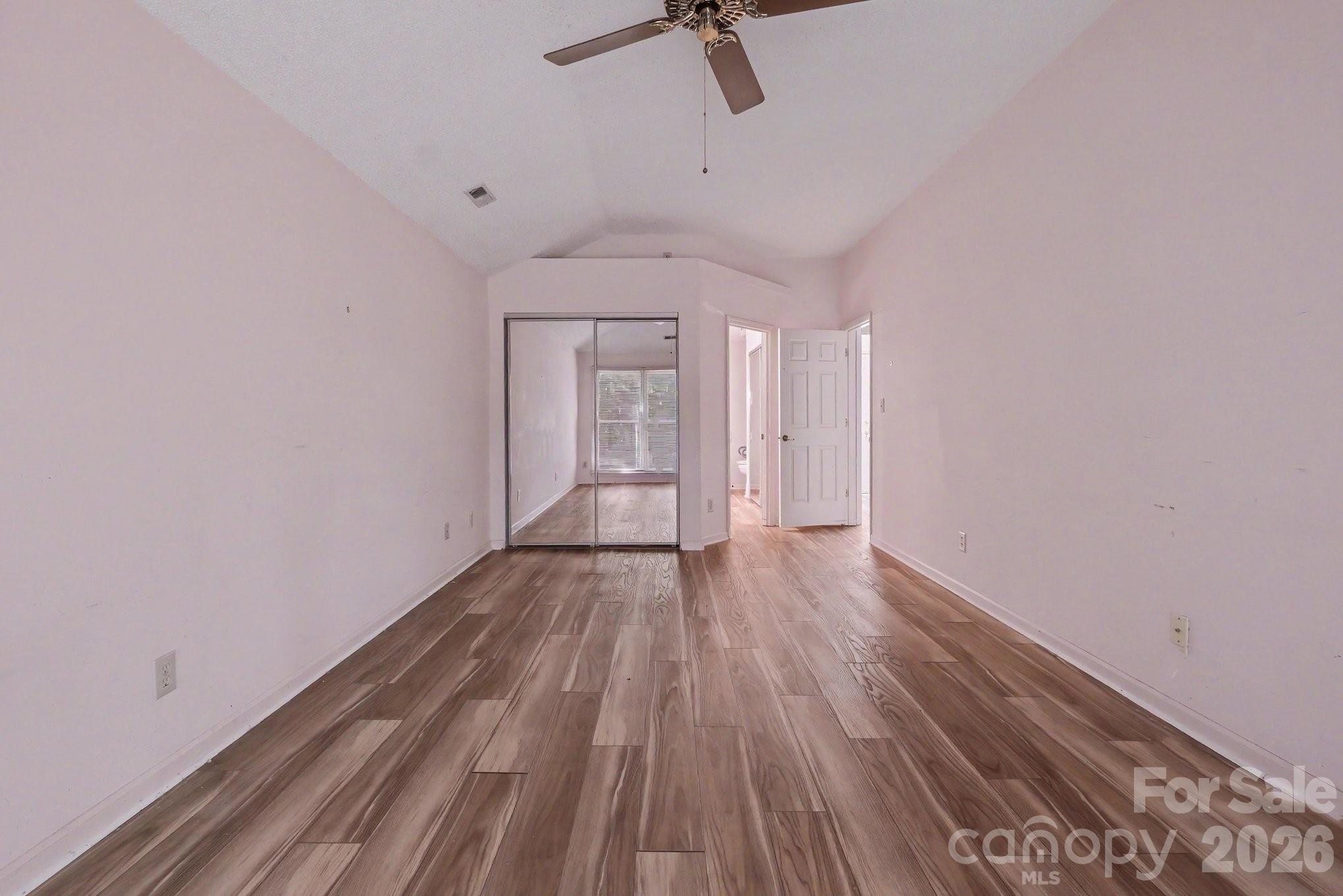 5607 Dorchester Avenue Property Photo 24